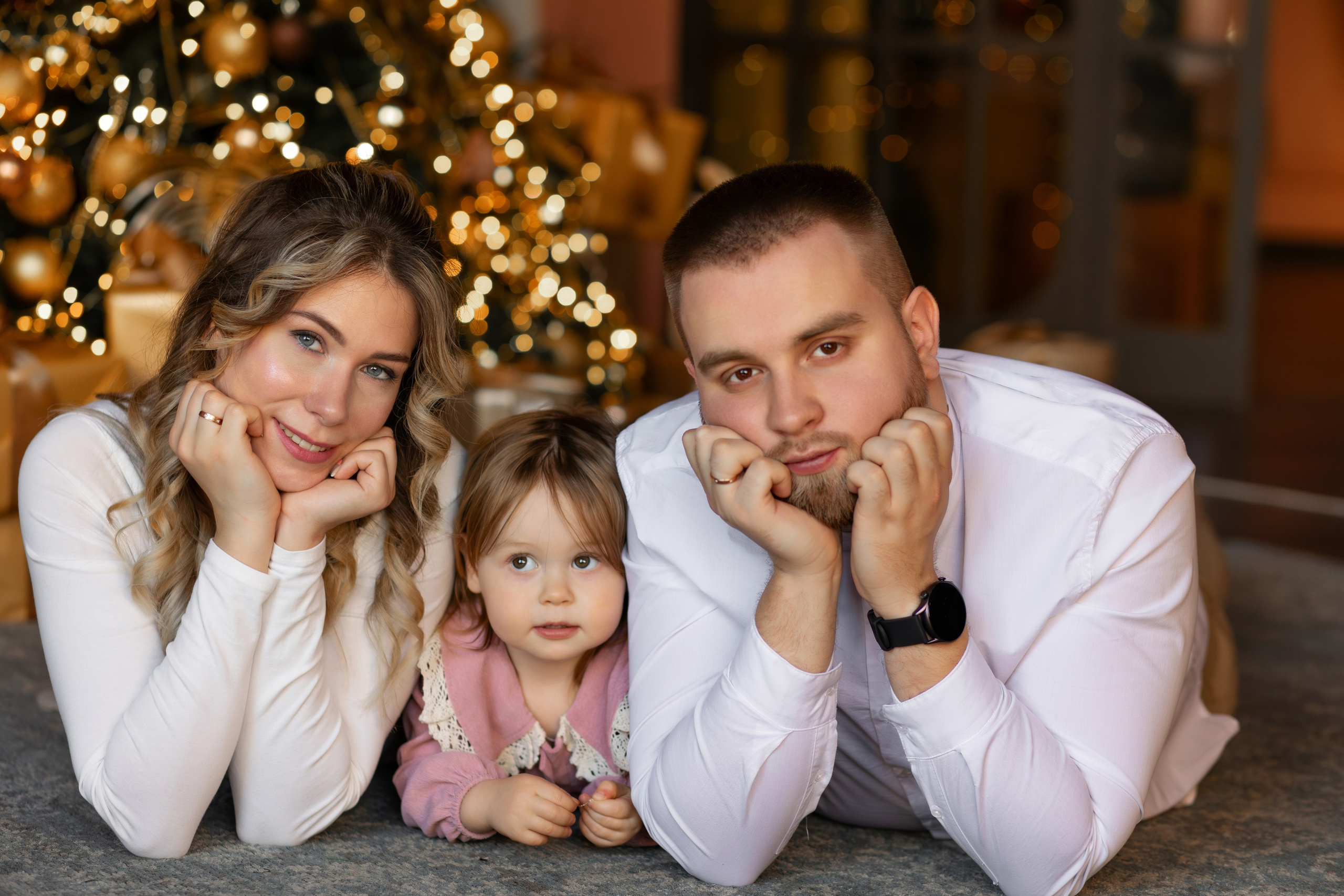 Новогодняя семейная съемка в студии. Семейный и женский фотограф в Москве Надежда Воробьева