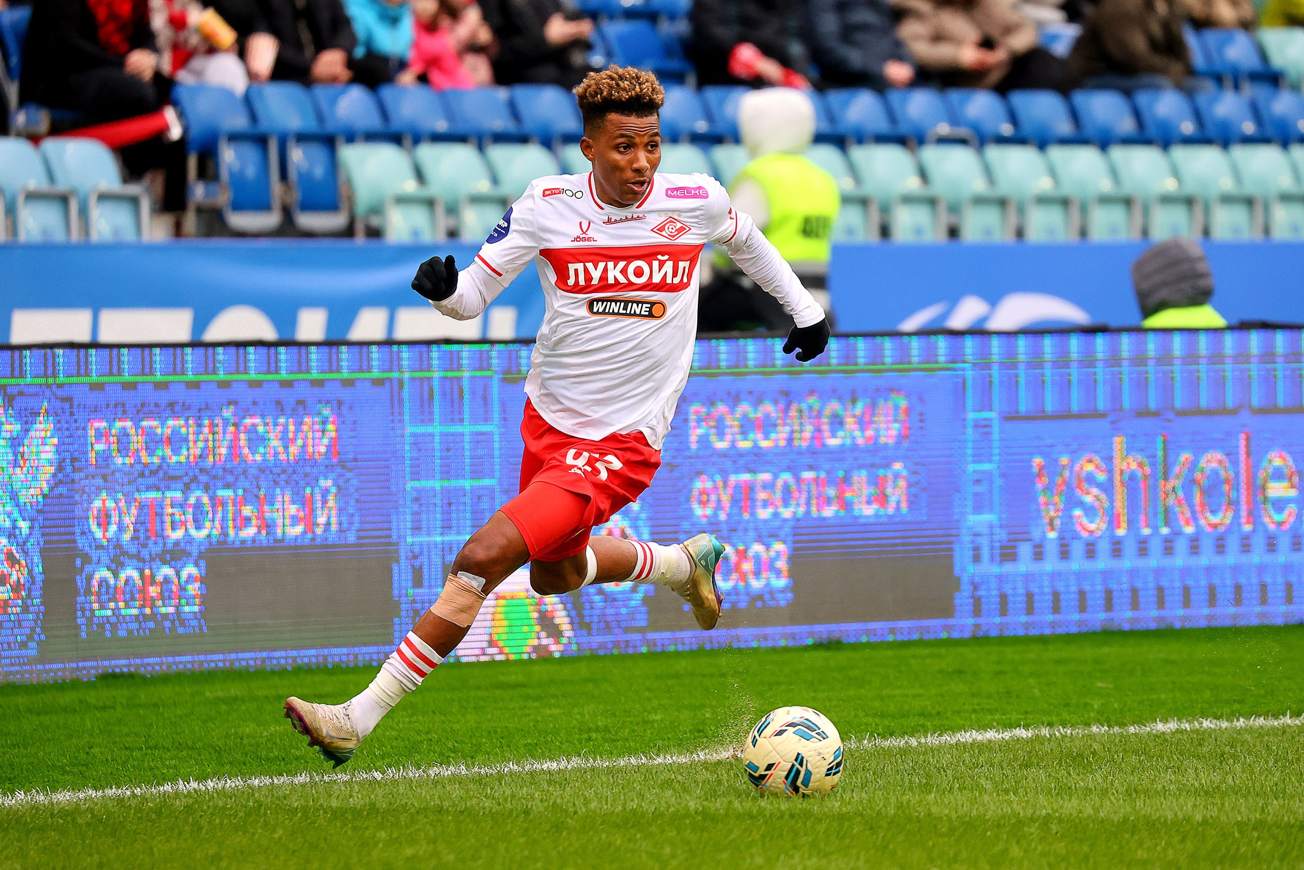 Photography of football matches, football, photojournalist, sports rep. Reportage photographer in Nizhny Novgorod and Moscow angelina Ilyichev