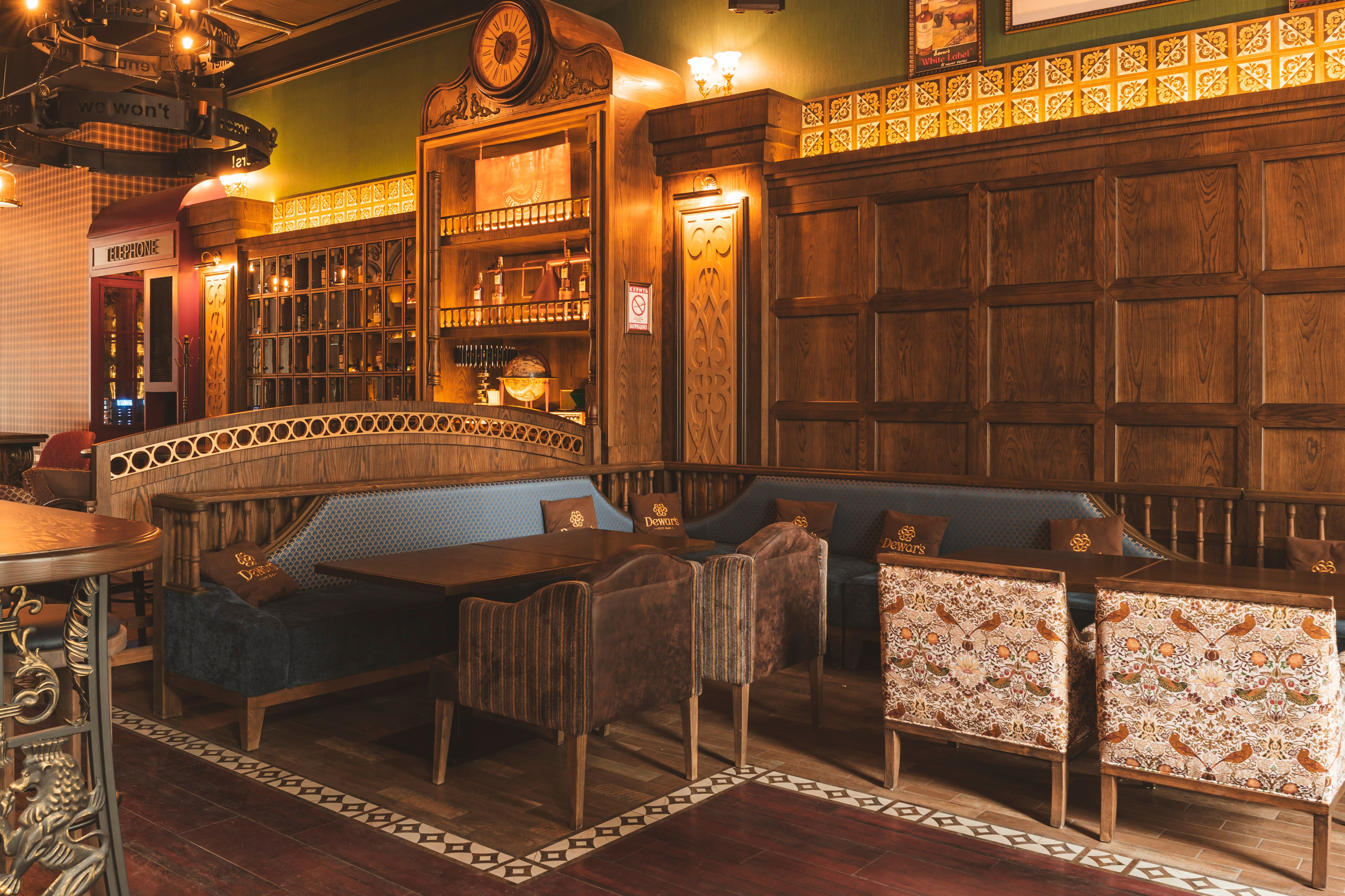 Алматы, Fuller's Central Avenue — самый большой паб сети, ЖК Central Avenue, январь 2026. Интерьерный фотограф Алматы