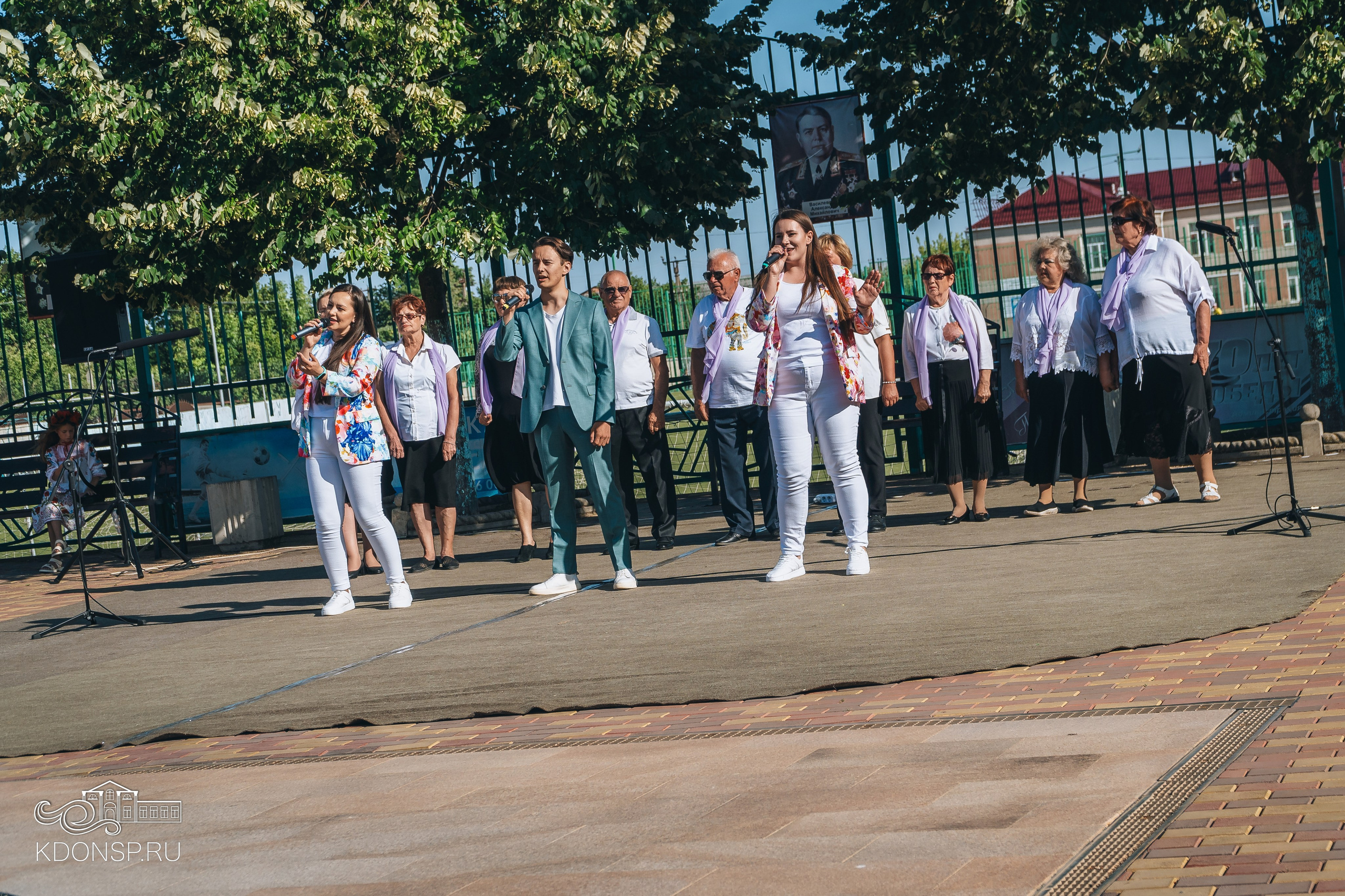 Концертная программа «Жить здорово». Новотитаровский Дом культуры