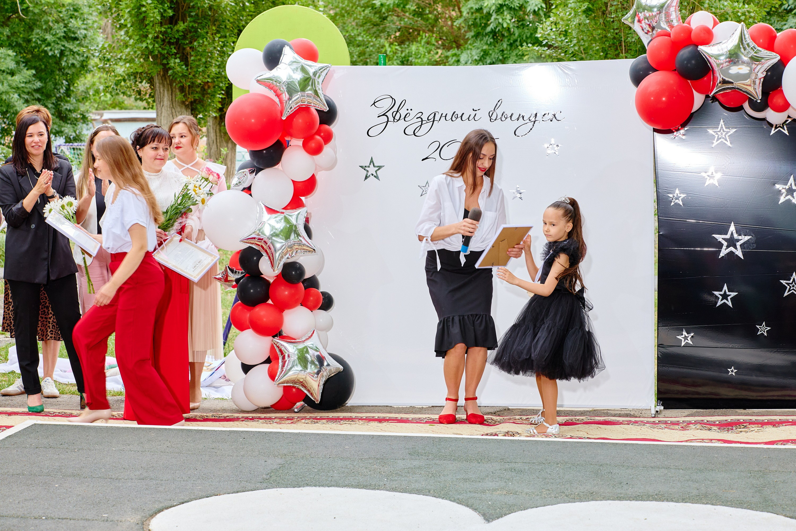 Выпускной 45 сад. Фотограф Выпускные альбомы Таганрог Сергей Коробченко