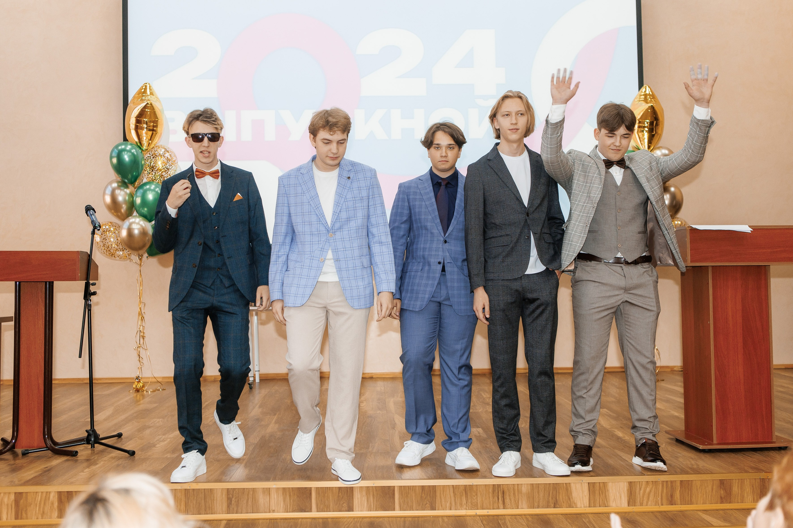 Выпускной Гимназия 12 2024 г. Свадебный и портретный Фотограф в Липецке Дмитрий Котюков