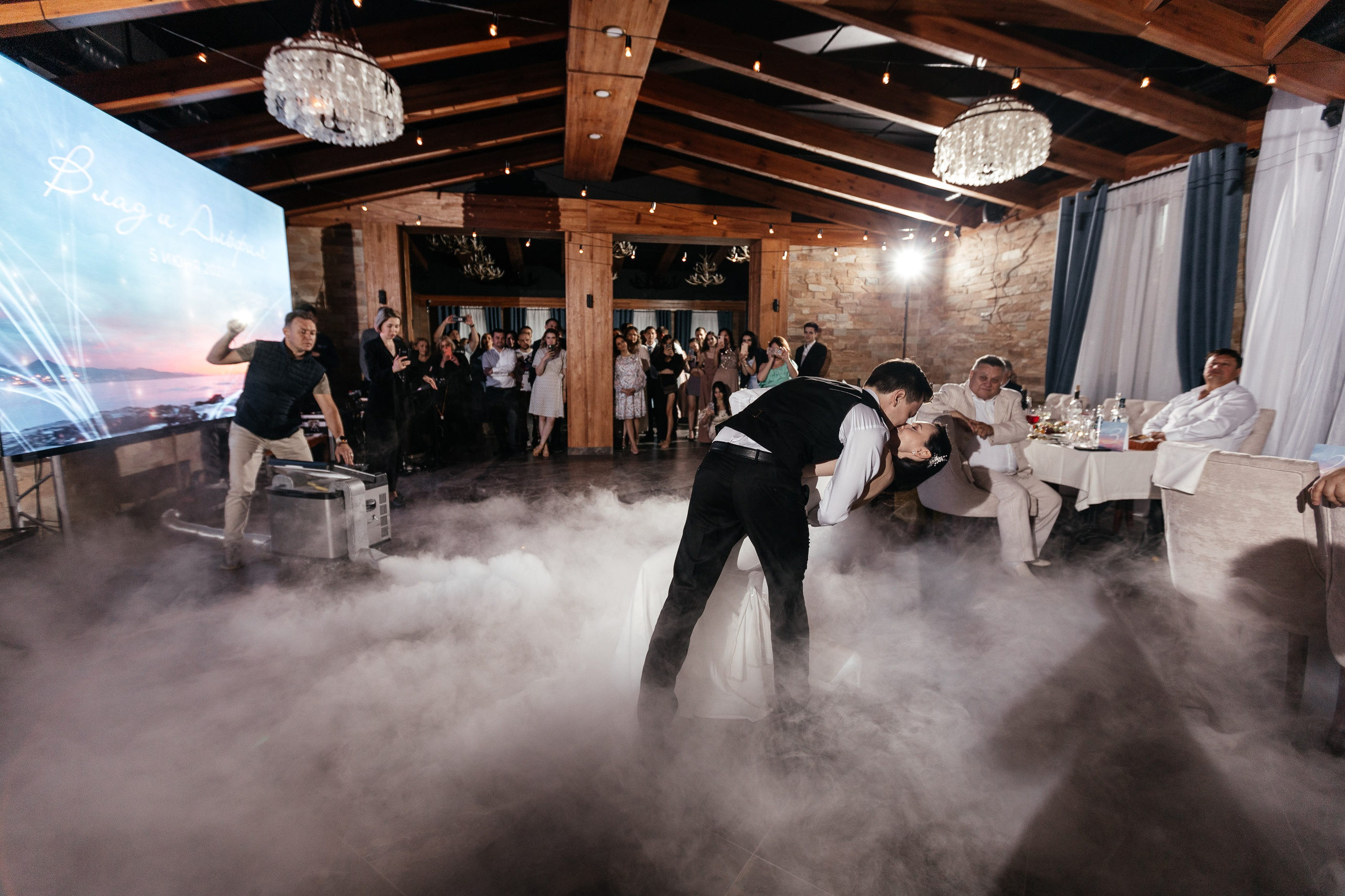 Свадебный фотограф Уфа — Руслан ГабдлисламовЖивые эмоции, красивые кадры, воспоминания на всю жизнь.Работаю по всей Республике Башкортоста. Свадебный фотограф Уфа Руслан Габдлисламов