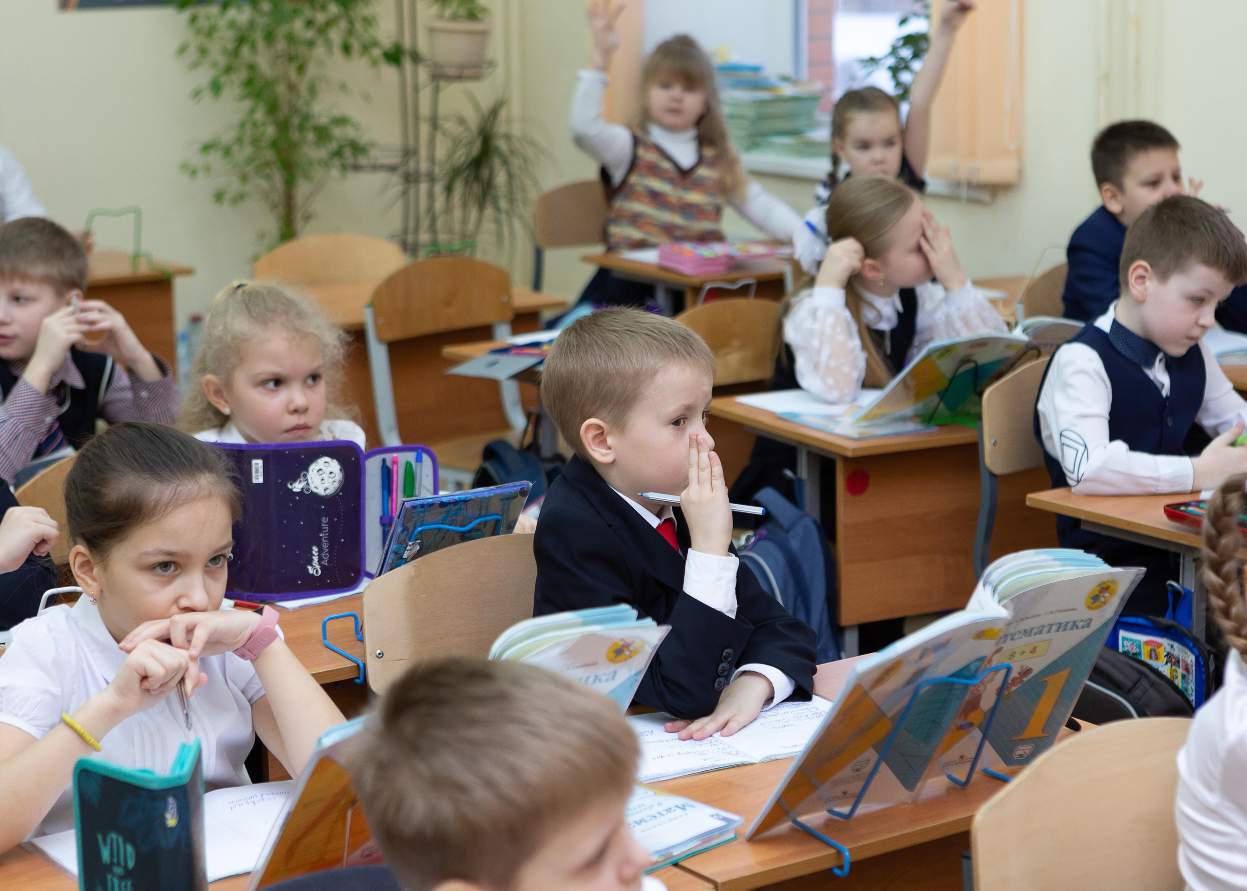 Гимназия № 7, г. Подольск. Выпускные альбомы и школьный фотограф в Подольске, Троицке, Щербинке, Москве и Московской области