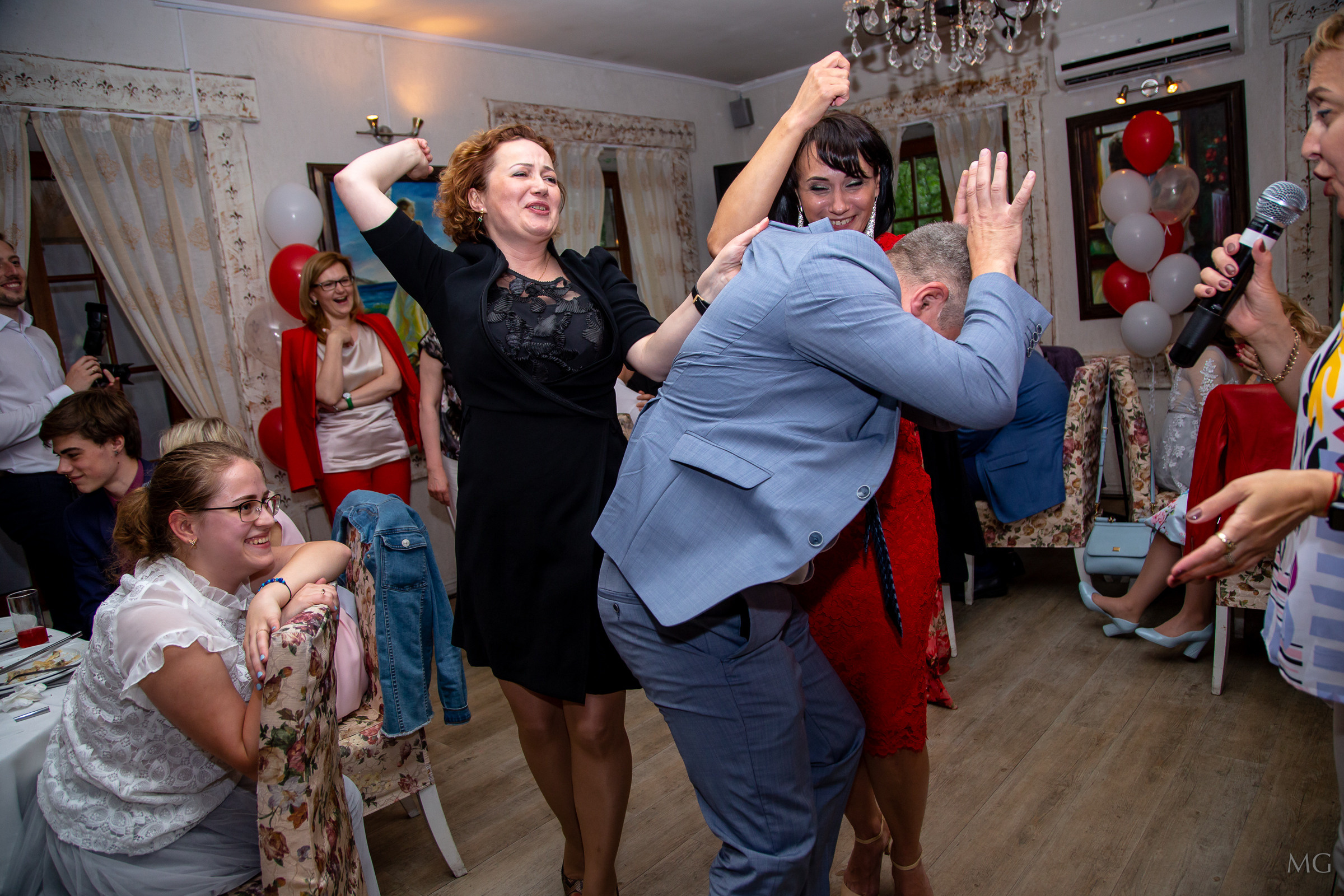 Выпускные Корпоративы Мероприятия. Маша Гонтарь Семейный домашний репортажный фотограф в Санкт-Петербурге