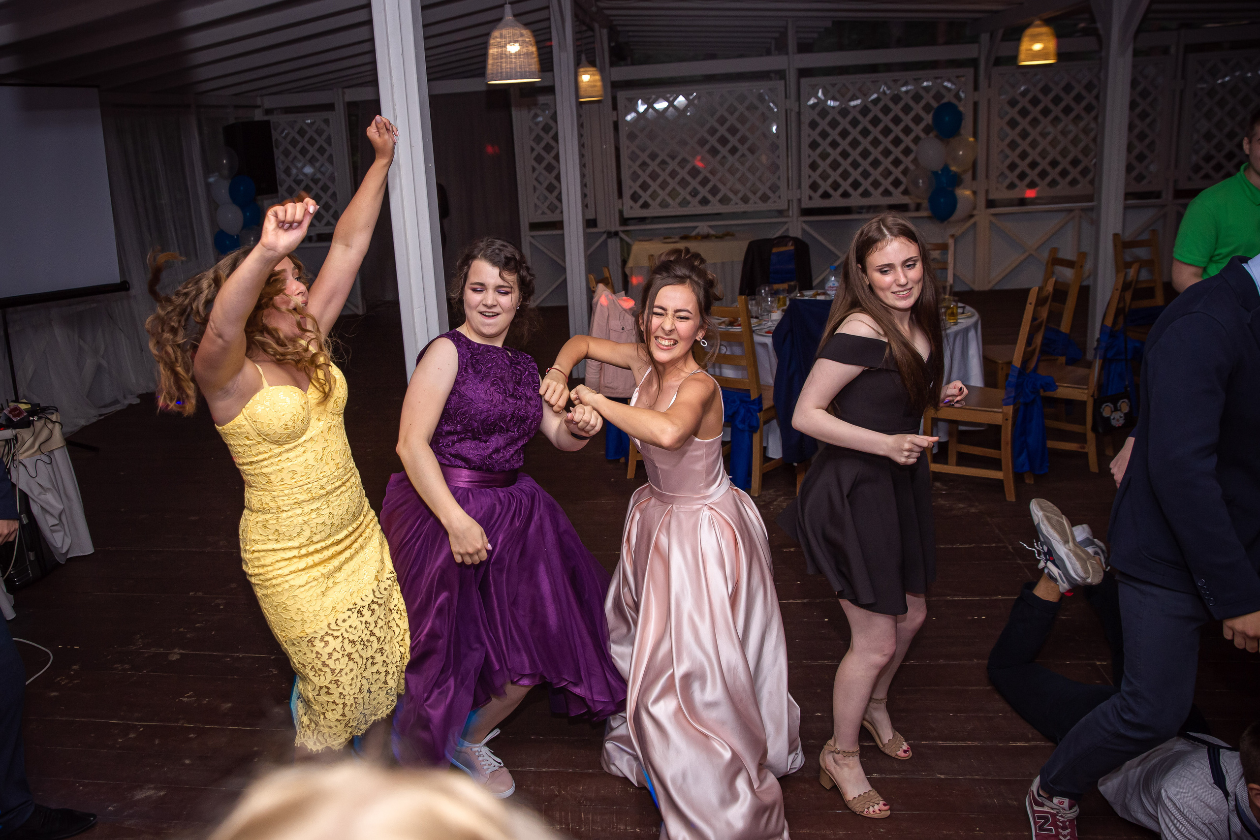 танцы выпускников репортажный фотограф