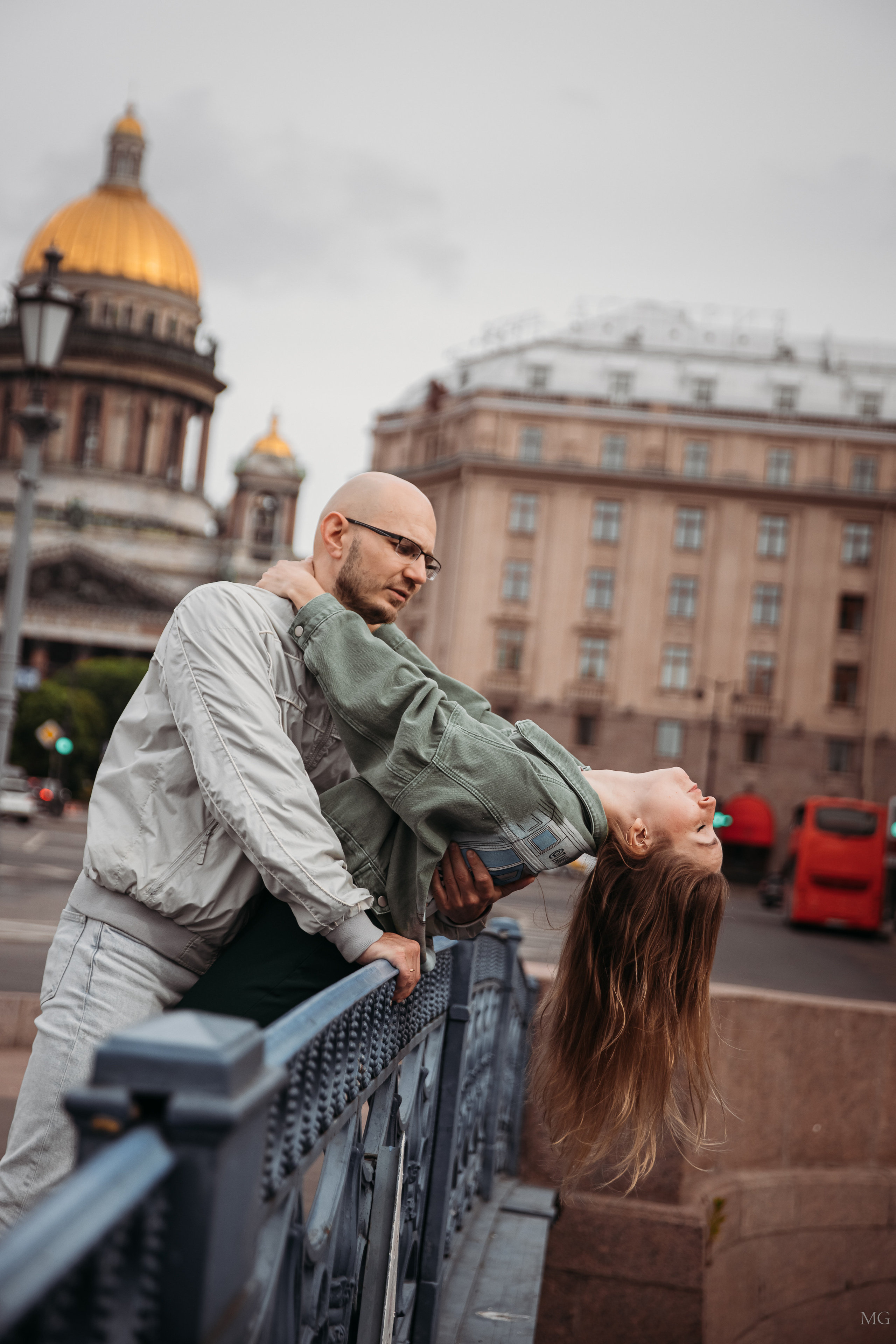 Женя и Таня в Питере. Маша Гонтарь Семейный домашний репортажный фотограф в Санкт-Петербурге