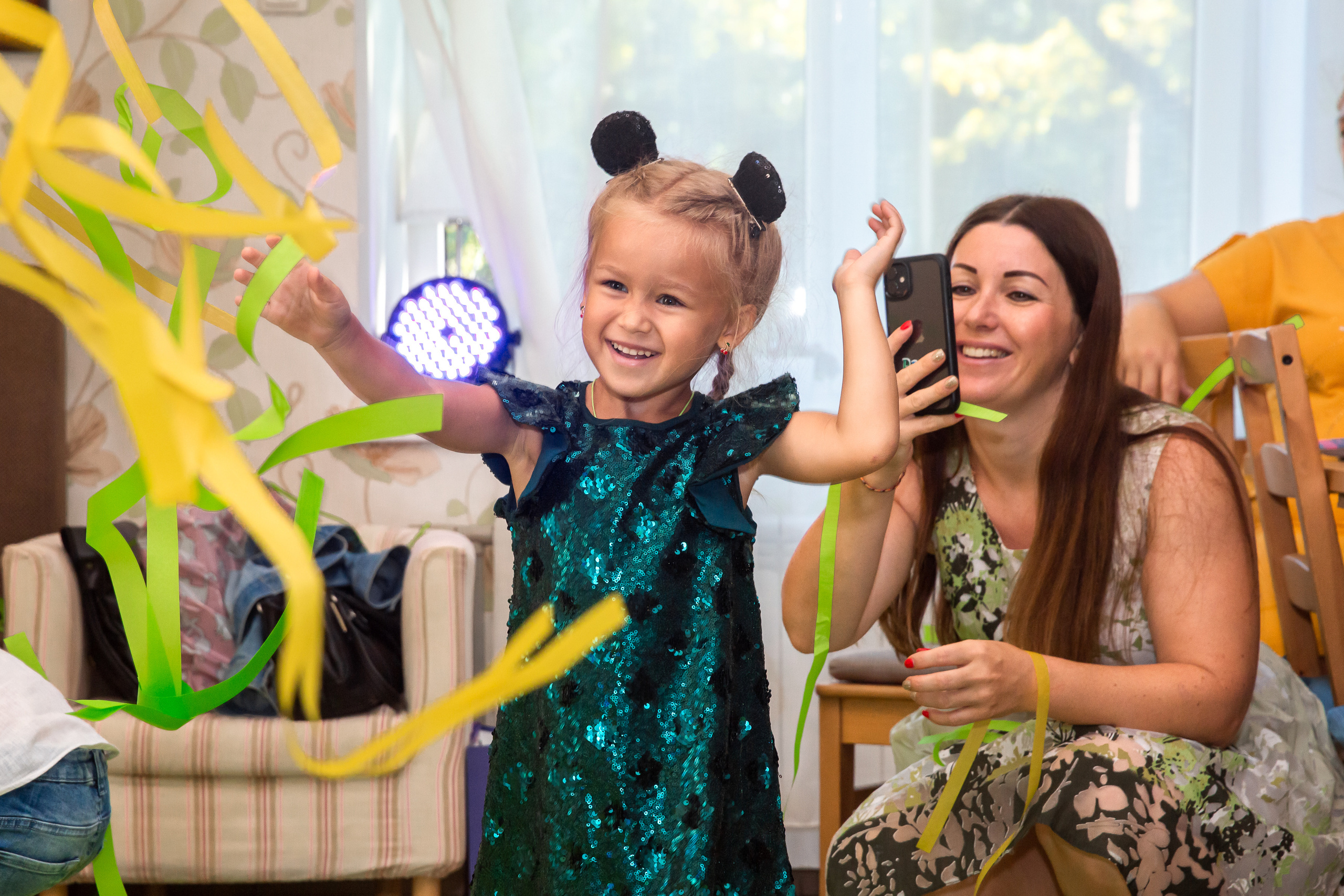 Детские праздники. Маша Гонтарь Семейный домашний репортажный фотограф в Санкт-Петербурге