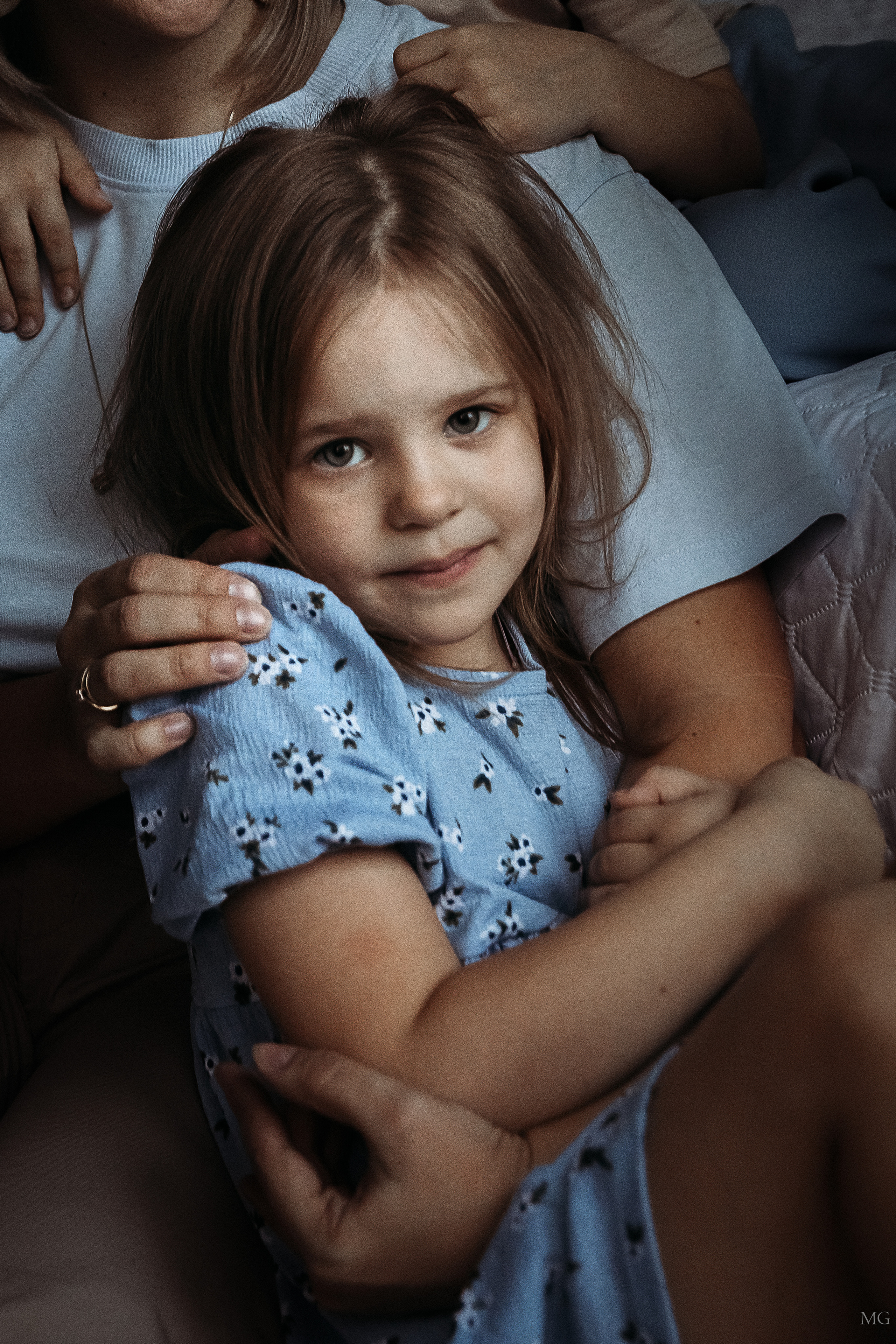 портрет девочки дочки домашняя фотосессия