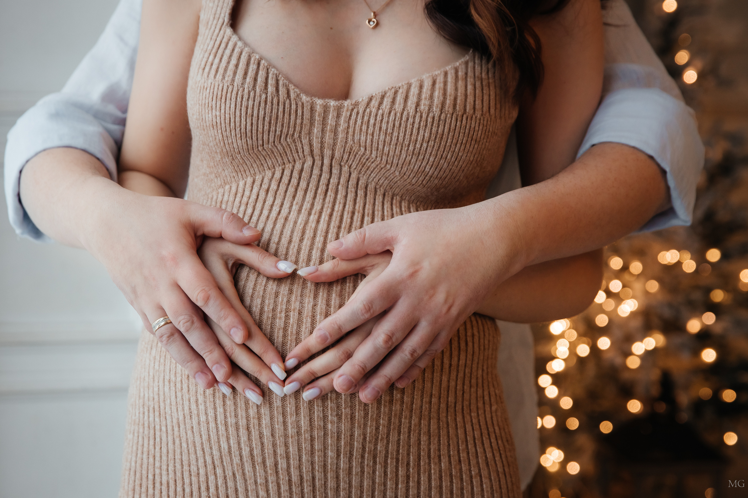 Фотосессия беременности в ожидании чуда в Санкт Петербурге. Маша Гонтарь Семейный домашний репортажный фотограф в Санкт-Петербурге