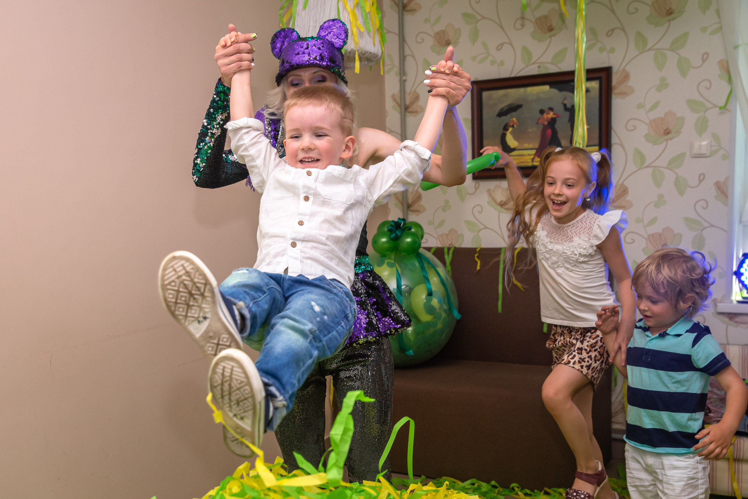 Детские праздники. Маша Гонтарь Семейный домашний репортажный фотограф в Санкт-Петербурге