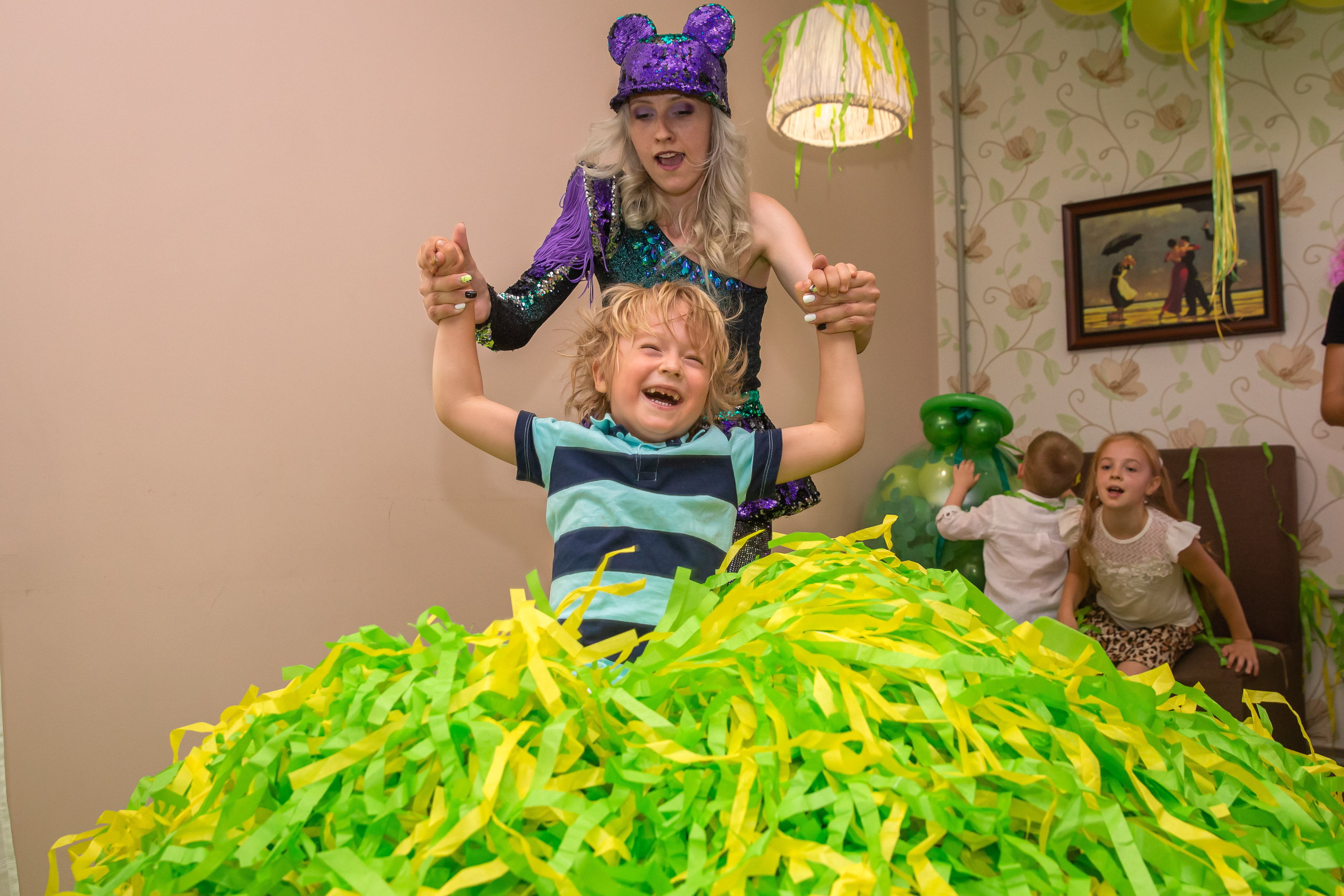 Детские праздники. Маша Гонтарь Семейный домашний репортажный фотограф в Санкт-Петербурге