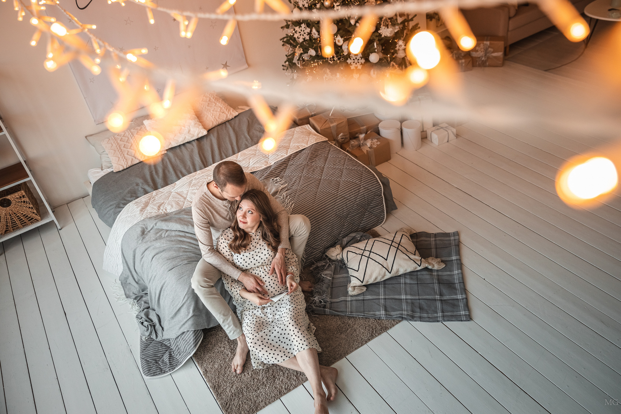 Фотосессия беременности в ожидании чуда в Санкт Петербурге. Маша Гонтарь Семейный домашний репортажный фотограф в Санкт-Петербурге