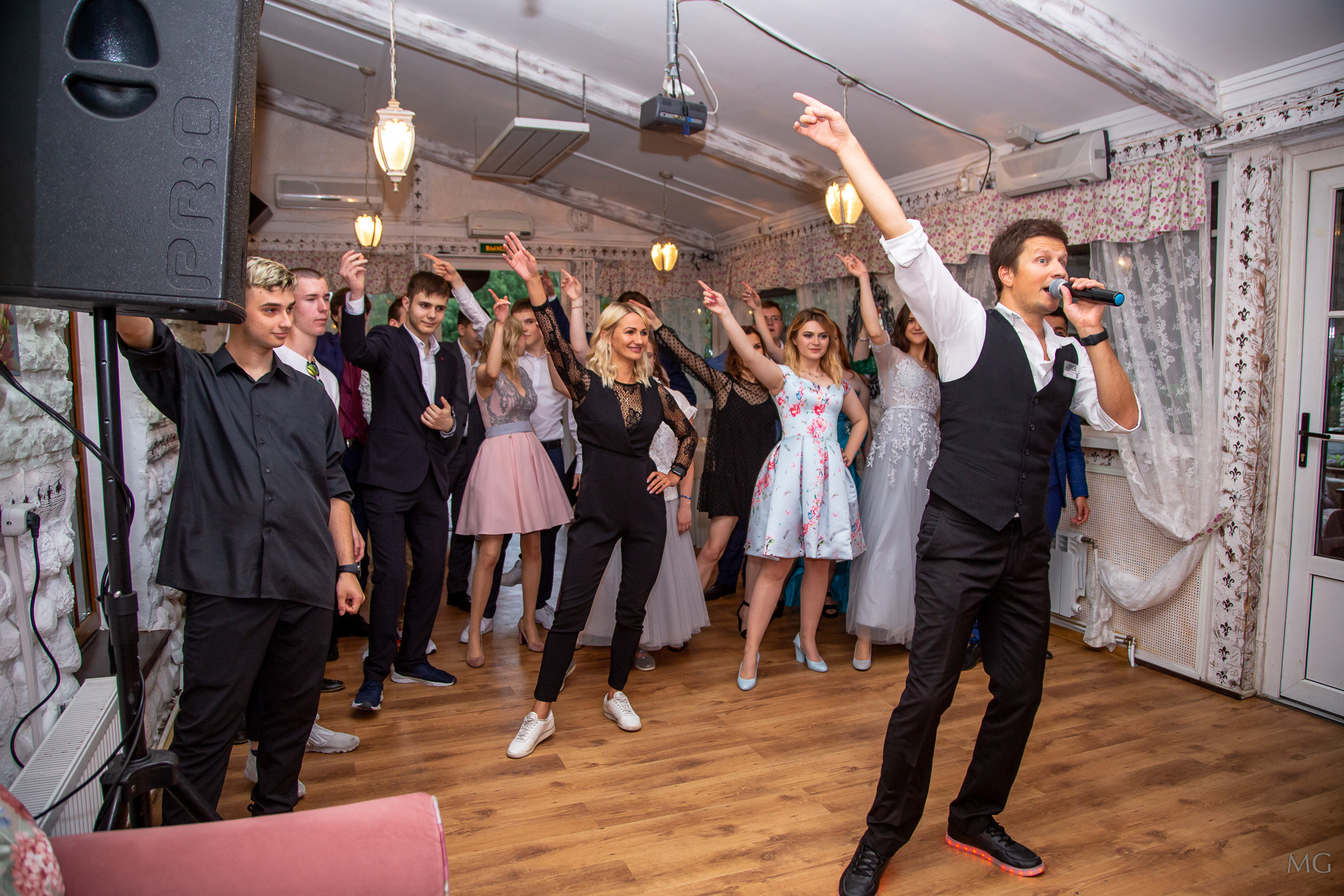 Выпускные Корпоративы Мероприятия. Маша Гонтарь Семейный домашний репортажный фотограф в Санкт-Петербурге