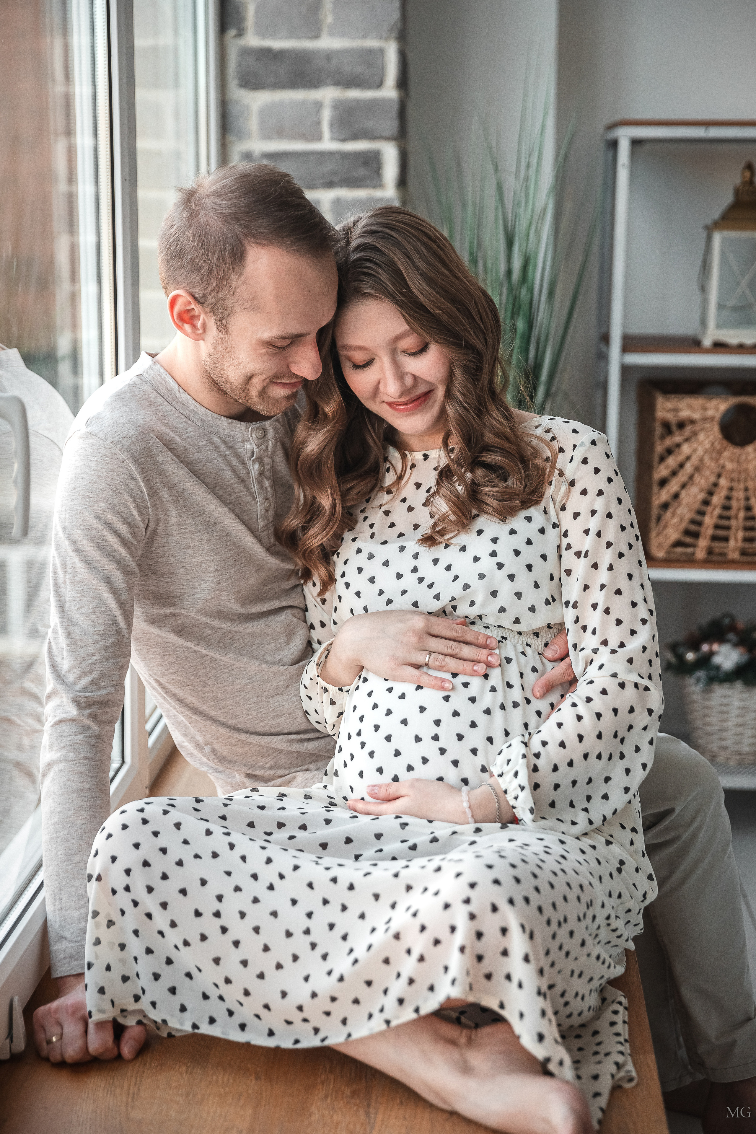 Фотосессия беременности в ожидании чуда в Санкт Петербурге. Маша Гонтарь Семейный домашний репортажный фотограф в Санкт-Петербурге