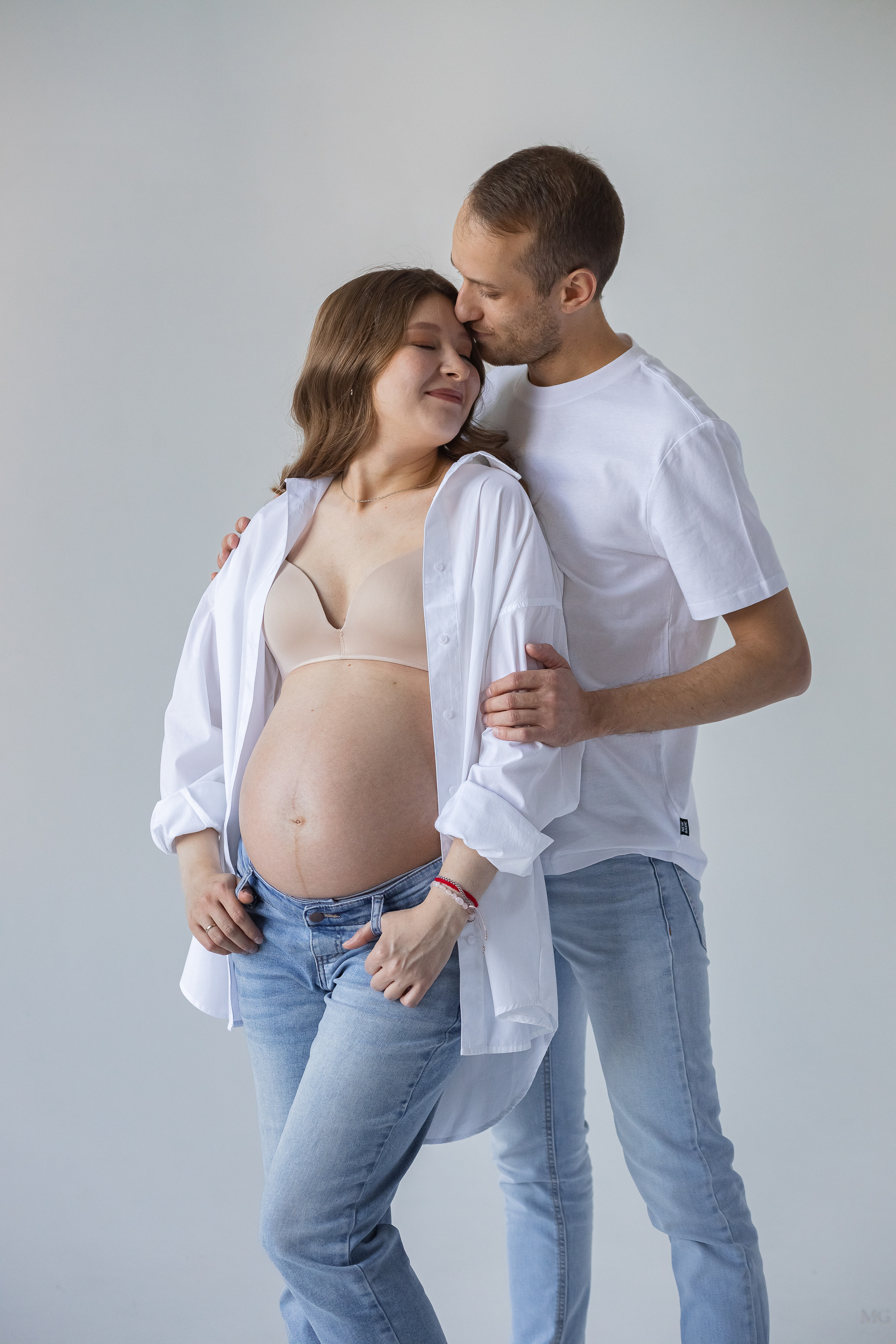 Фотосессия беременности в ожидании чуда в Санкт Петербурге. Маша Гонтарь Семейный домашний репортажный фотограф в Санкт-Петербурге