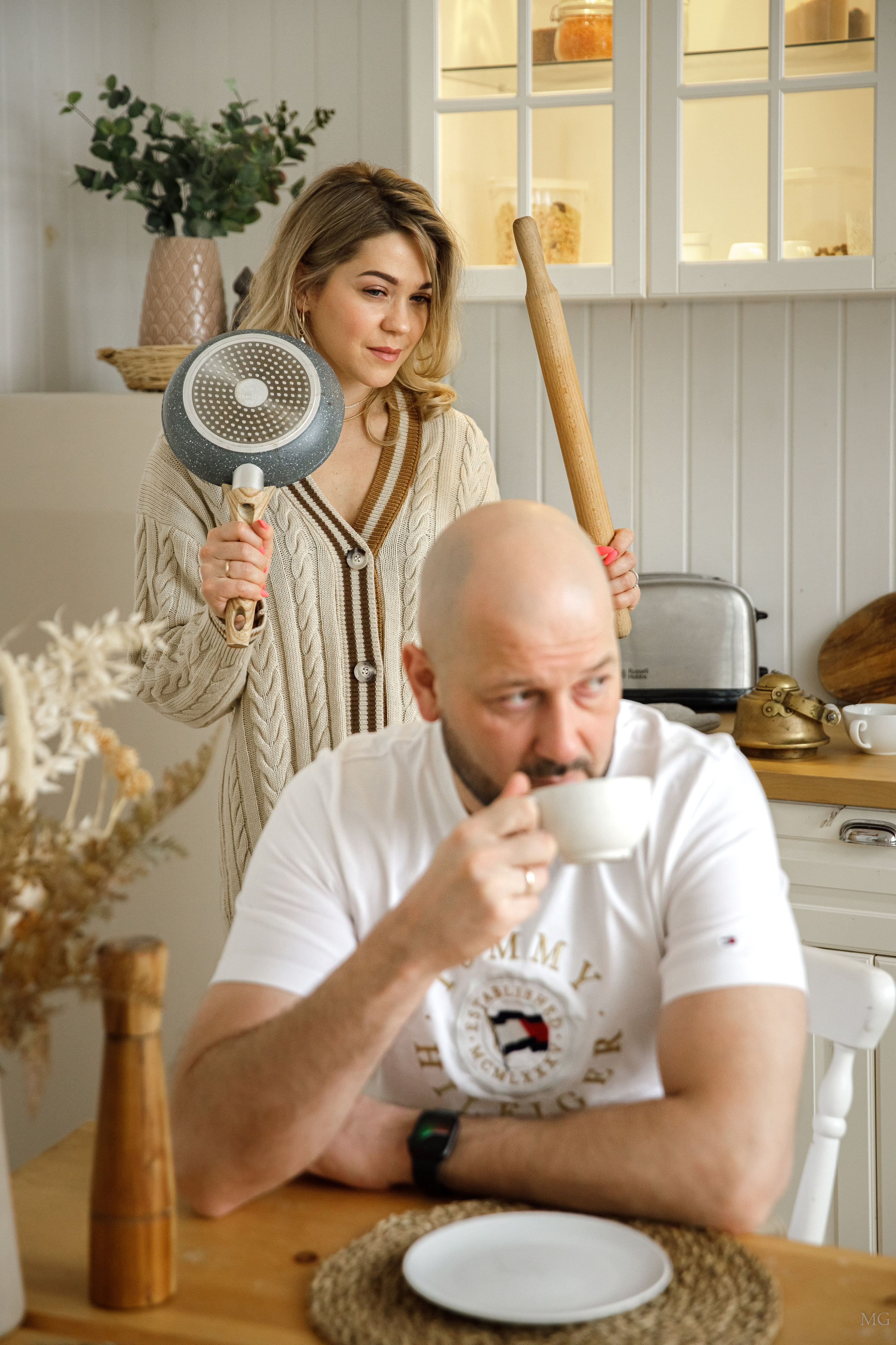 фотосессия в студии муж жена любимая сковородка 