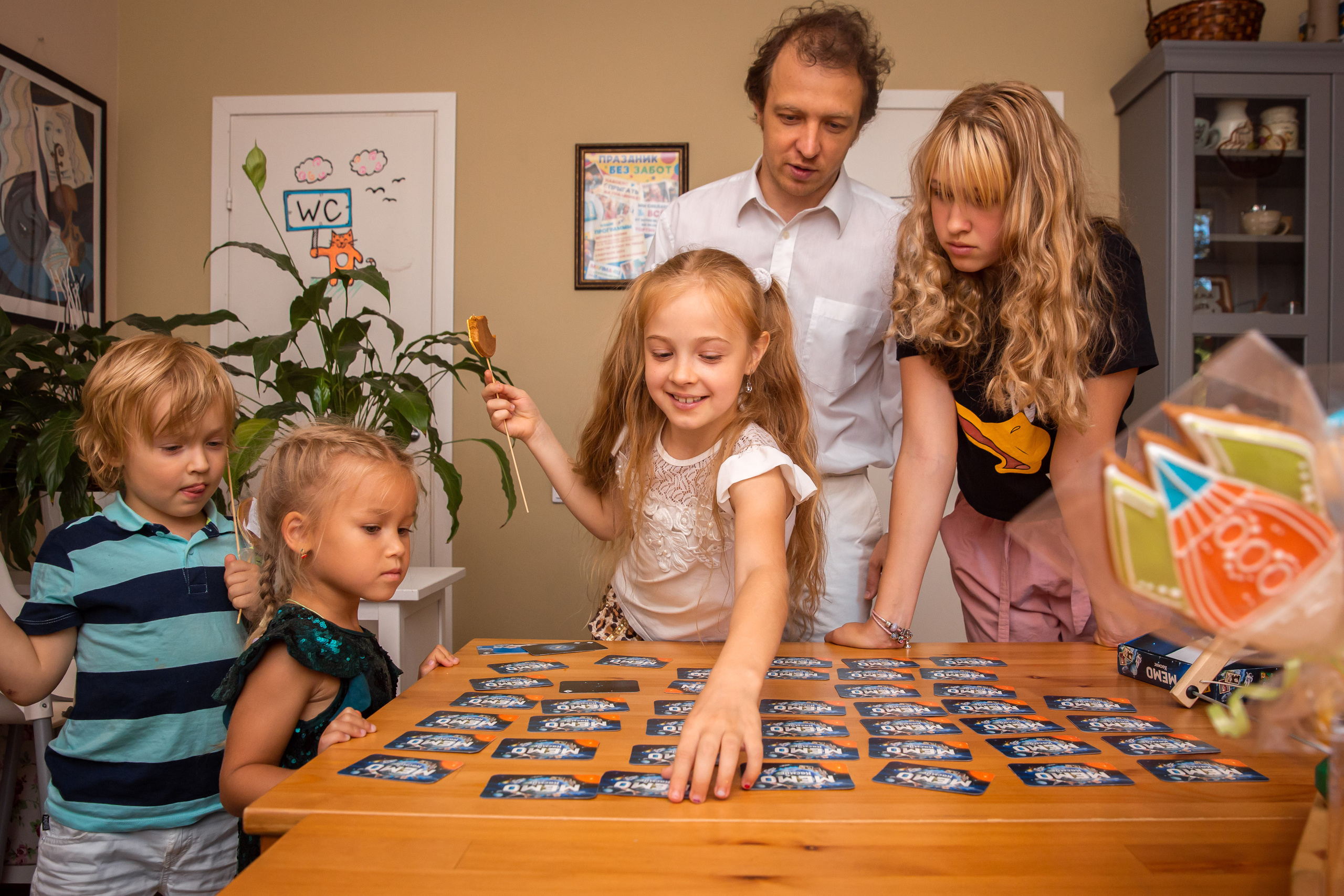 Детские праздники. Маша Гонтарь Семейный домашний репортажный фотограф в Санкт-Петербурге