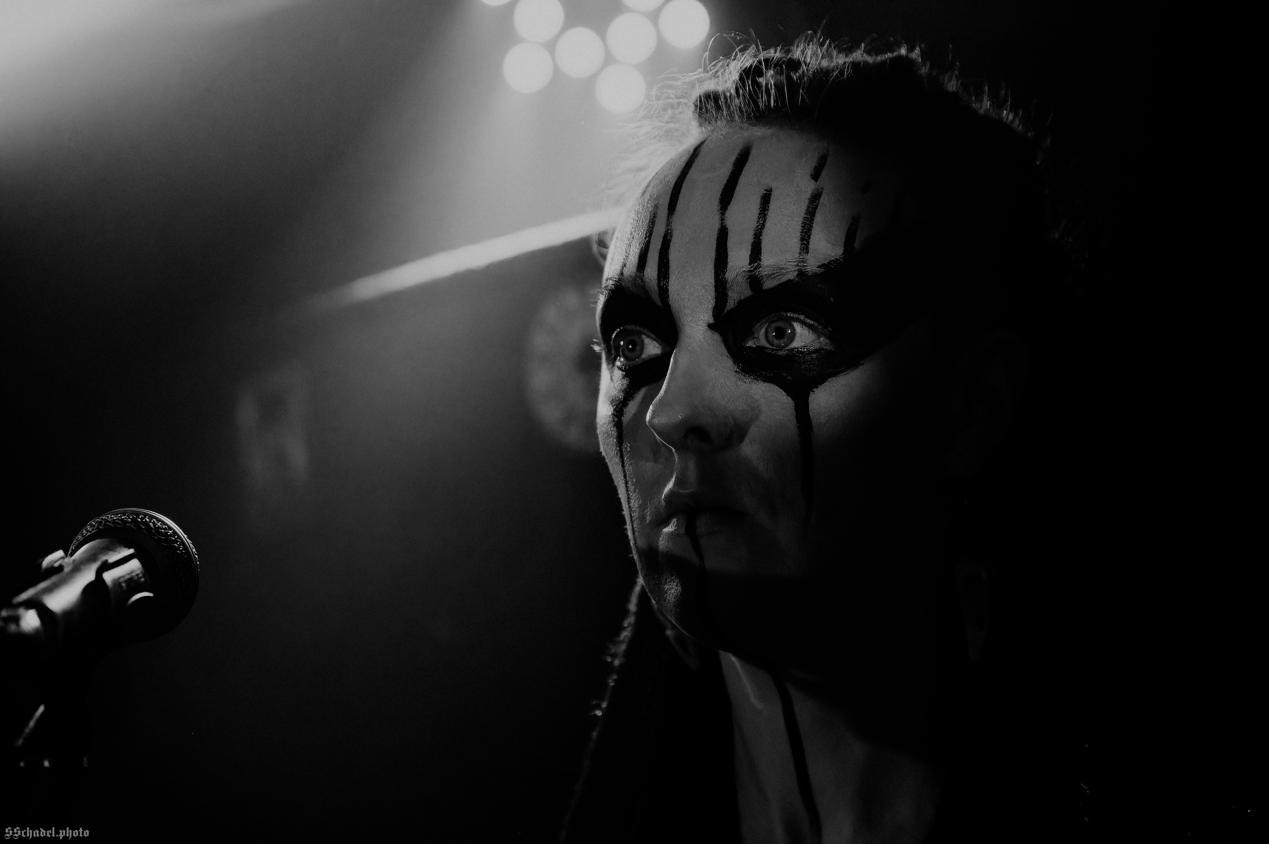 Frostlagte Måne 18.10.25. We will make everything metal!