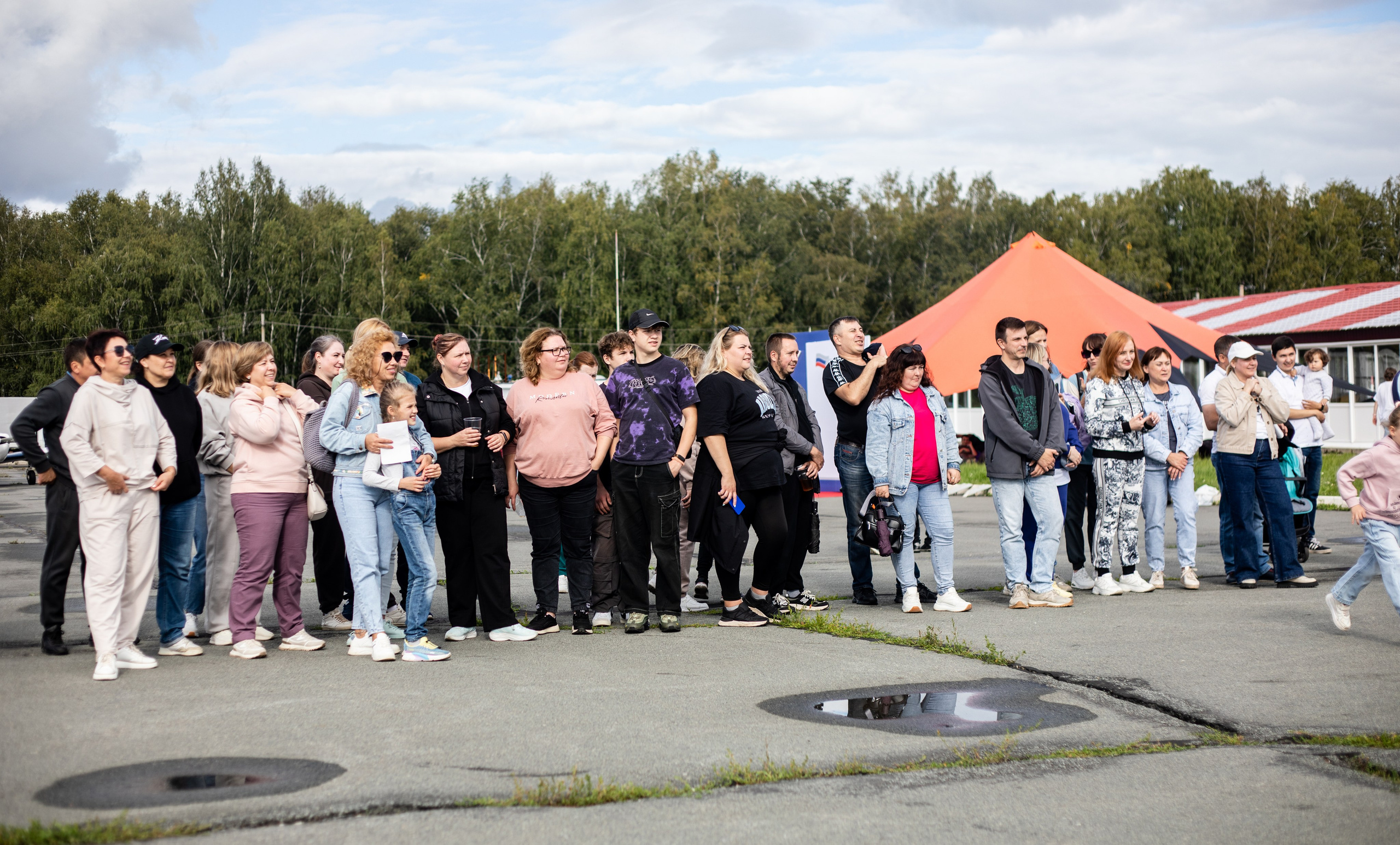 УЗСТ- Корпоративный тимбилдинг на аэродроме. Репортажный и свадебный фотограф в Челябинске Елисеев Павел