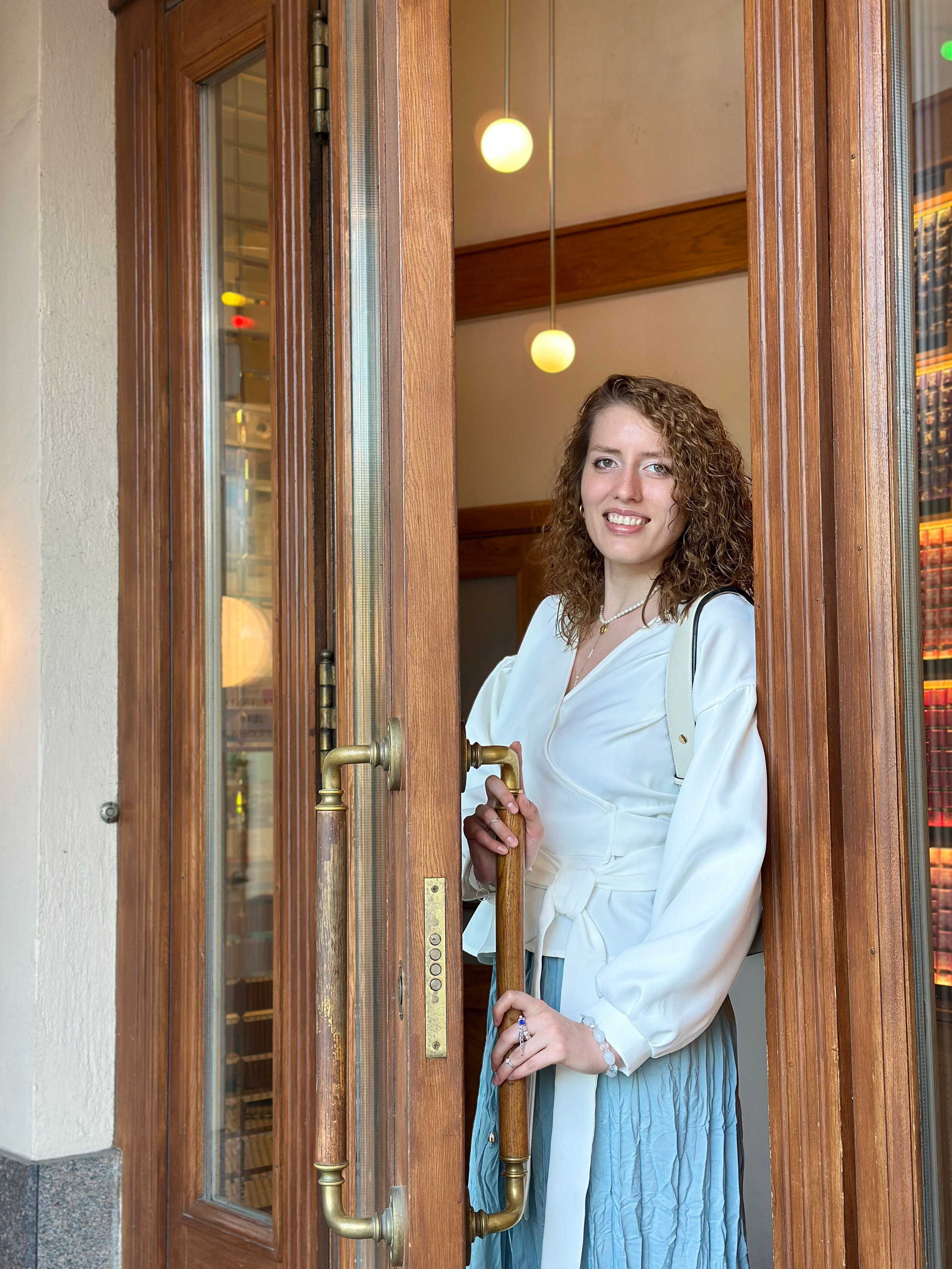 Прогулка по центру. КОНТЕНТ |БРЕНД фотограф Санкт-Петербург — Жанна Олтаржевская