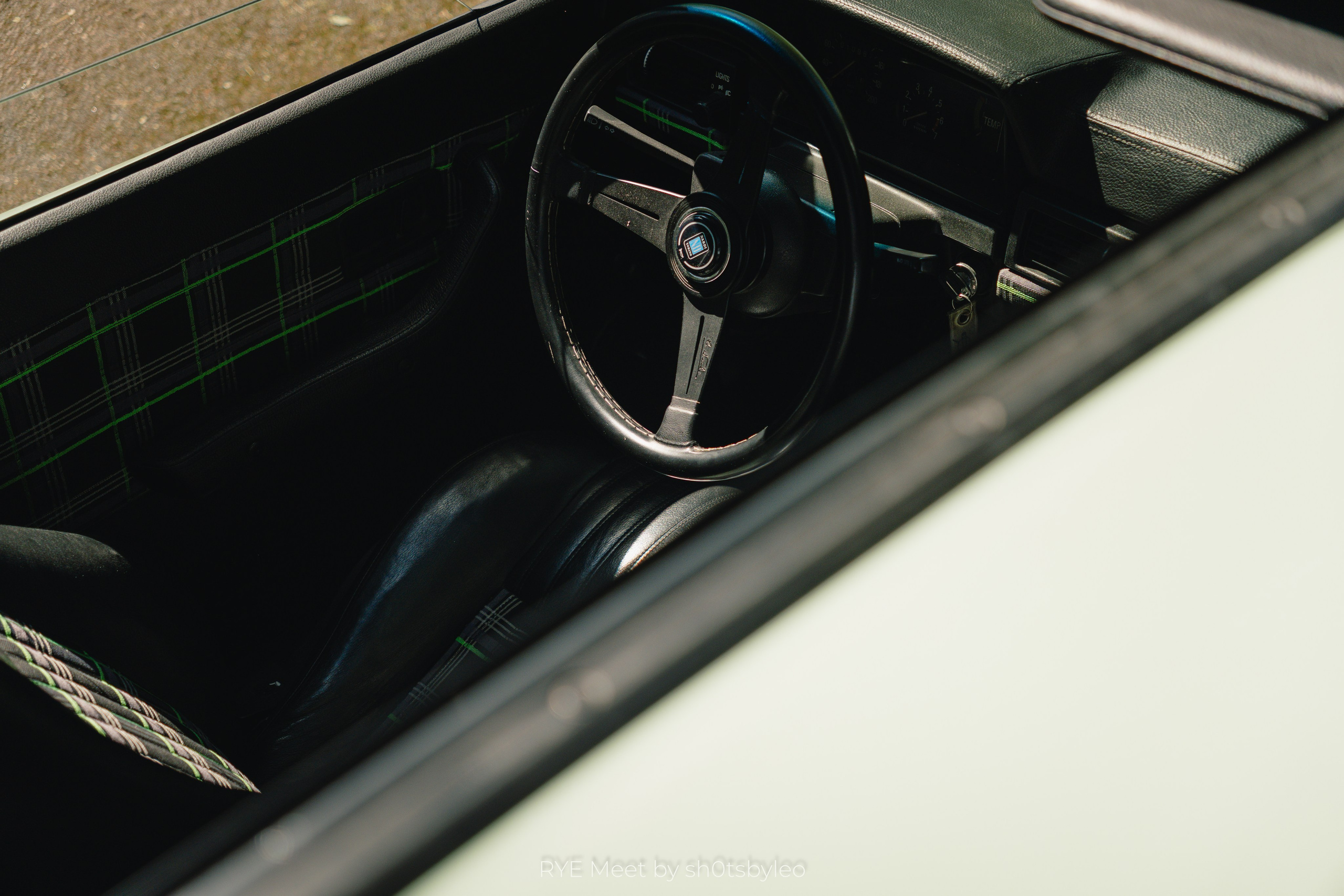 Масштабный летний фестиваль RYE Meet — встреча клуба любителей автомобилей старше 25-лет. Автомобильный фотограф Антон Цырулев