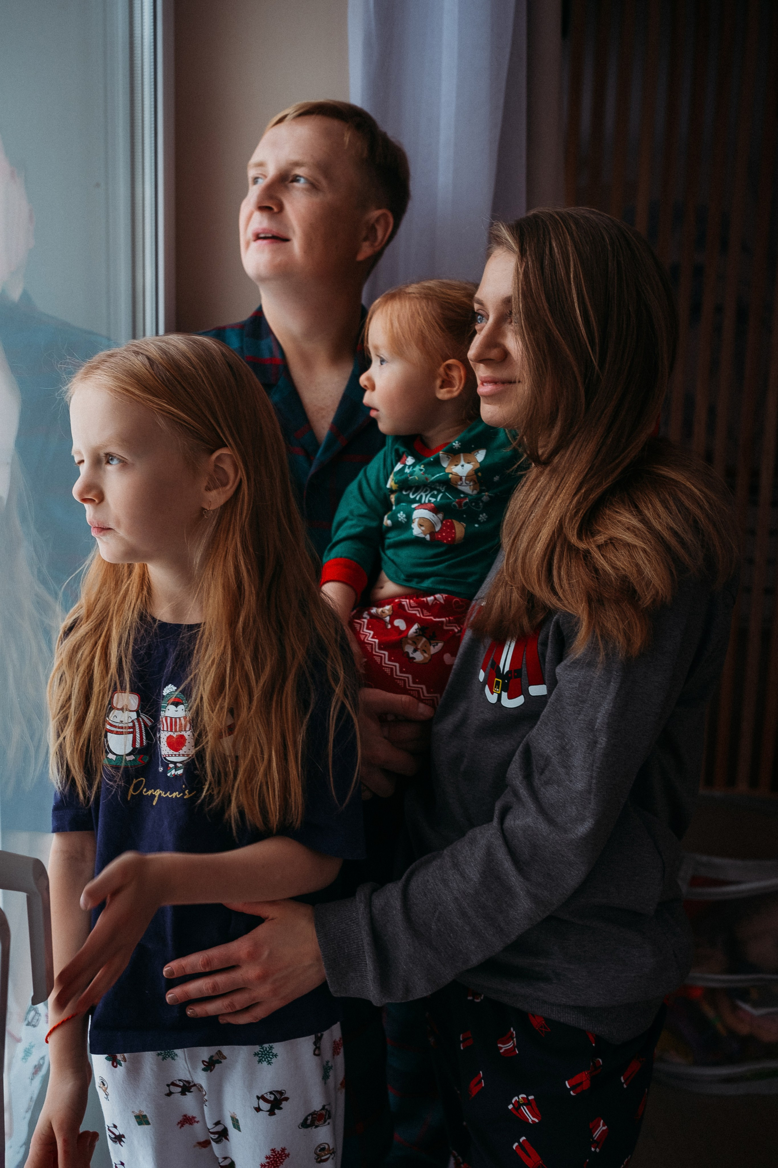 Новогодняя домашняя фотосессия. Семейный и детский фотограф в Санкт-Петербурге