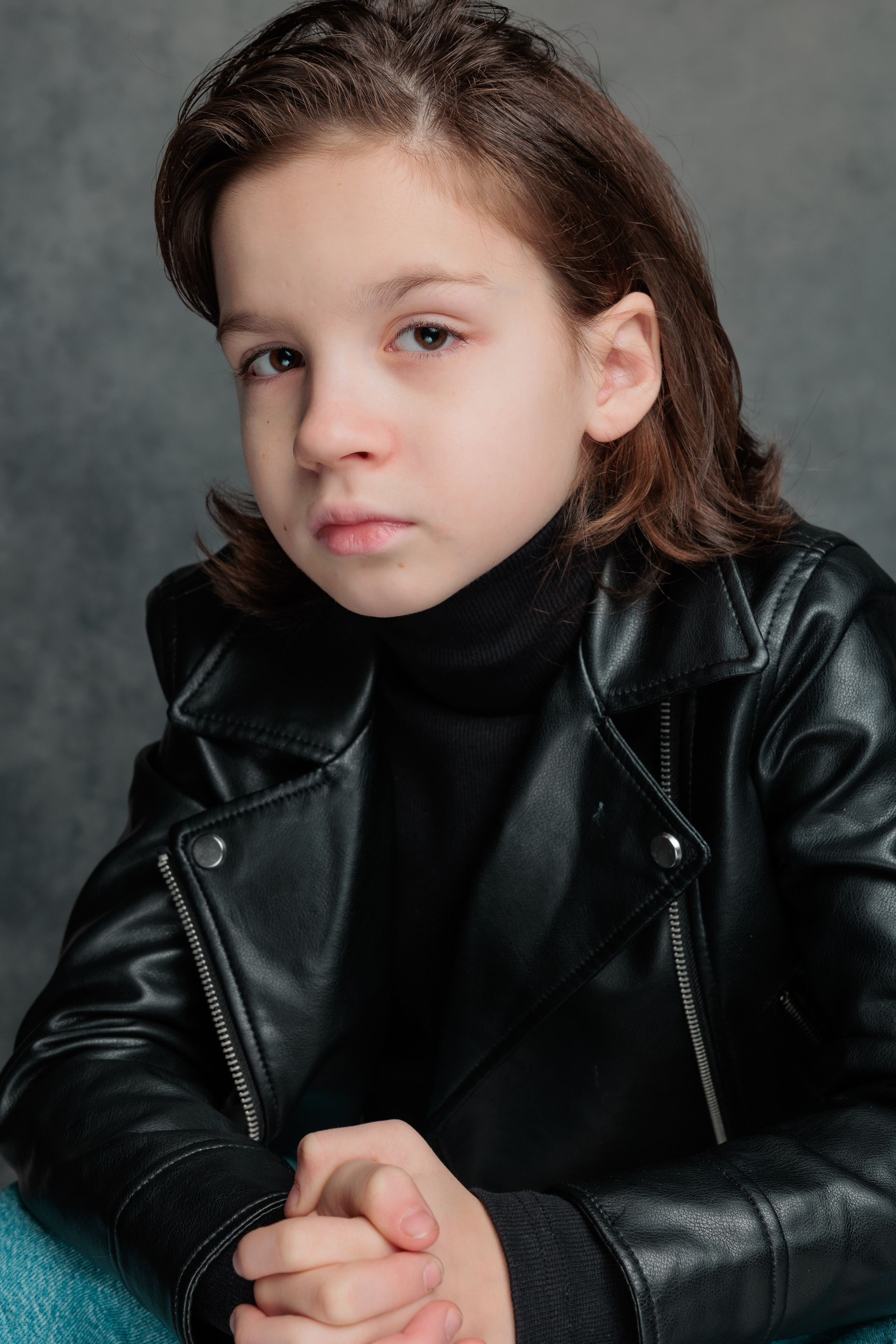 САША. Я фотограф из Москвы к Вашим услугам