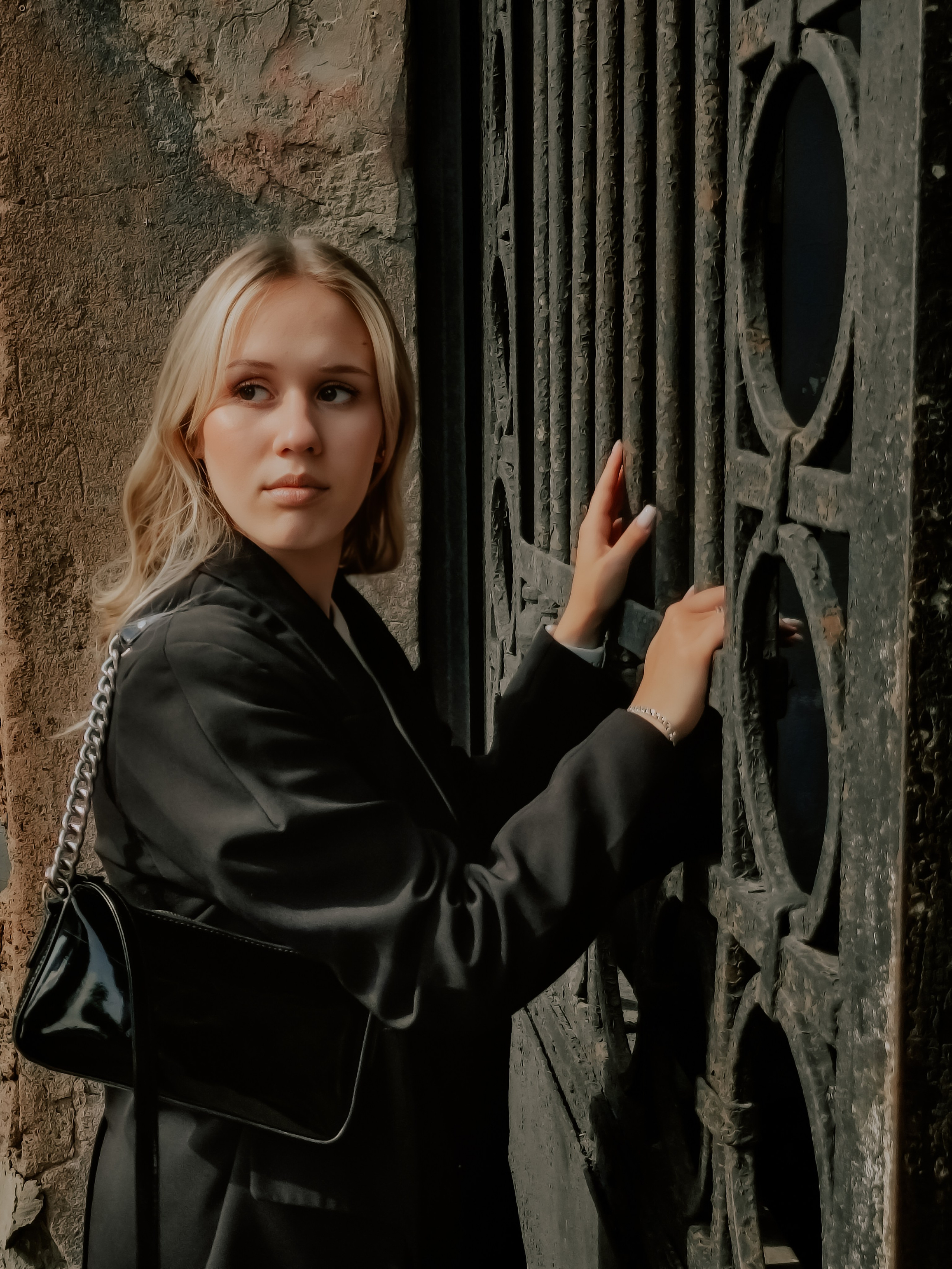 Юлия. Мобильная съёмка. Фотограф Регина Крикунова г. Красноярск