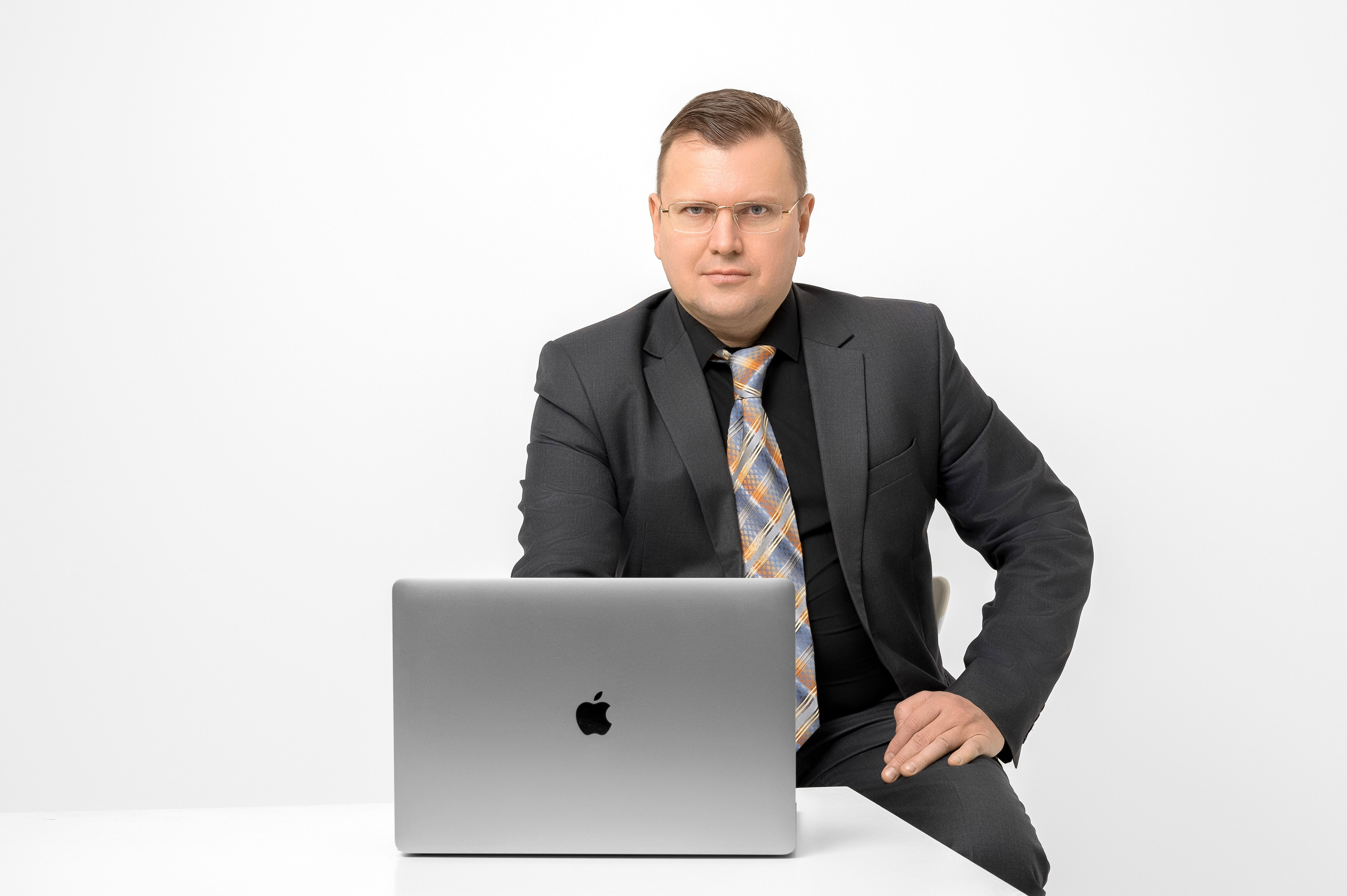 Студийный портрет. Экспресс-портрет, фото для сайтов и соцсетей