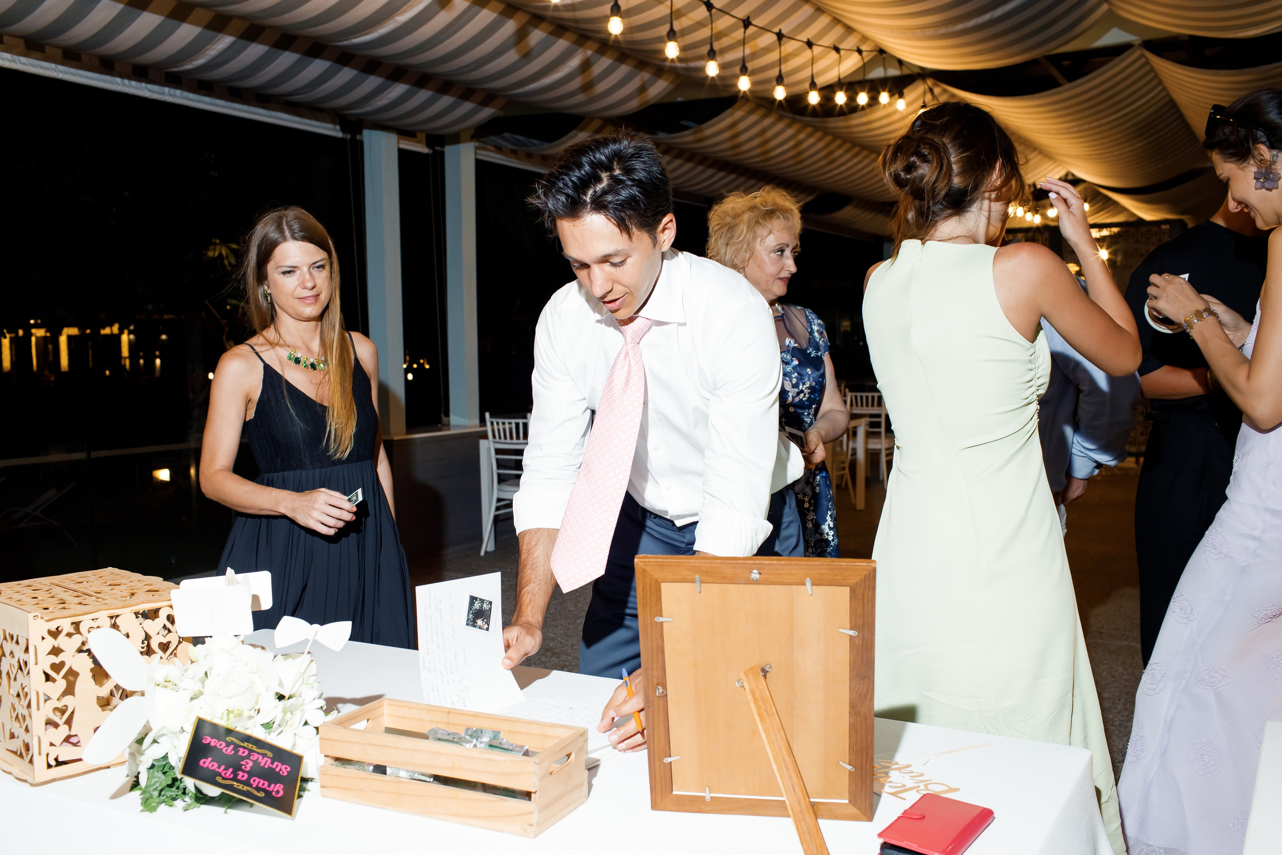 Свадьба в отеле Кататани остров Пхукет. Фотограф на Пхукете в Таиланде