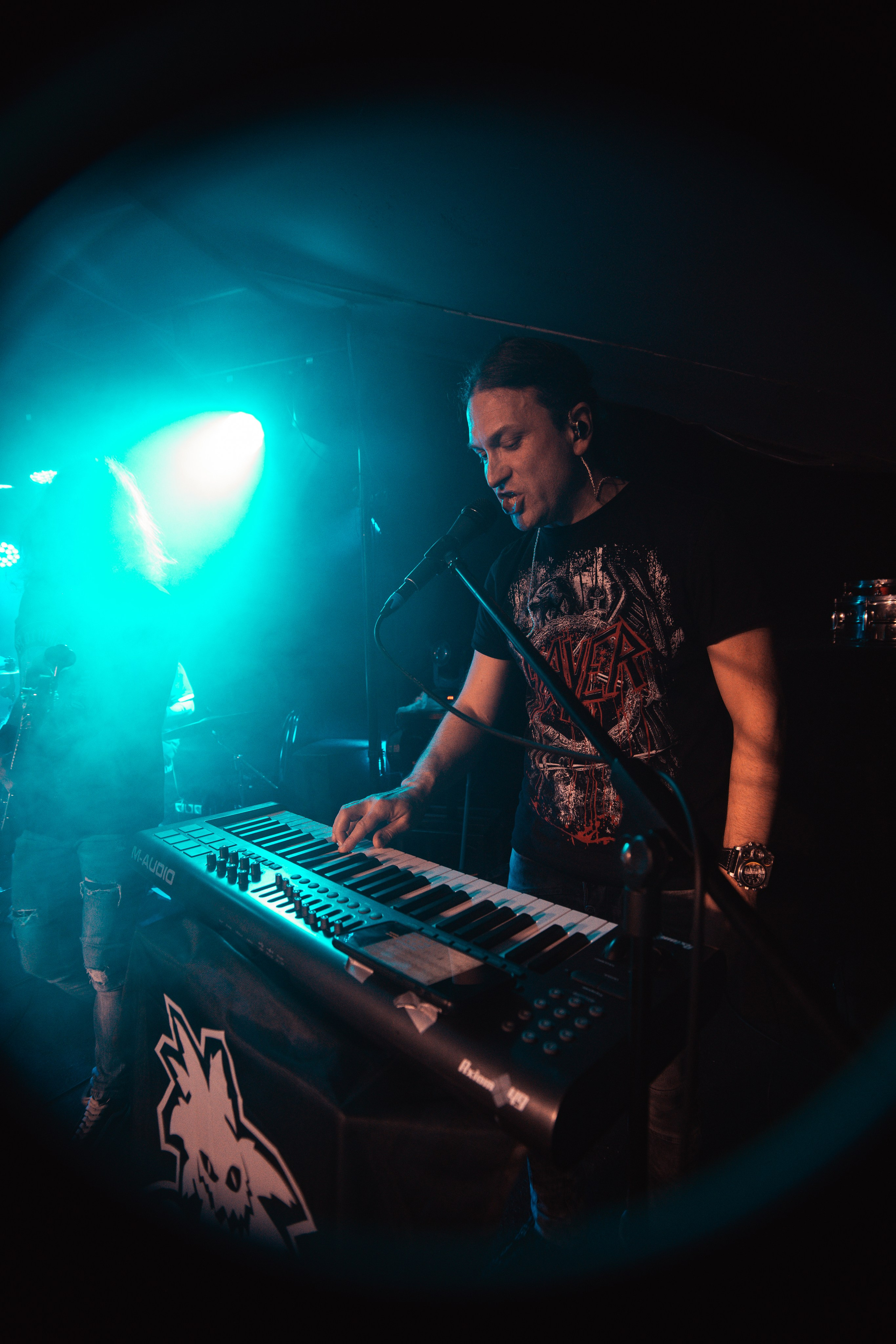 Потомучто. Красноярск, 28.02.2025, бар 64/6. Фотограф Регина Крикунова г. Красноярск