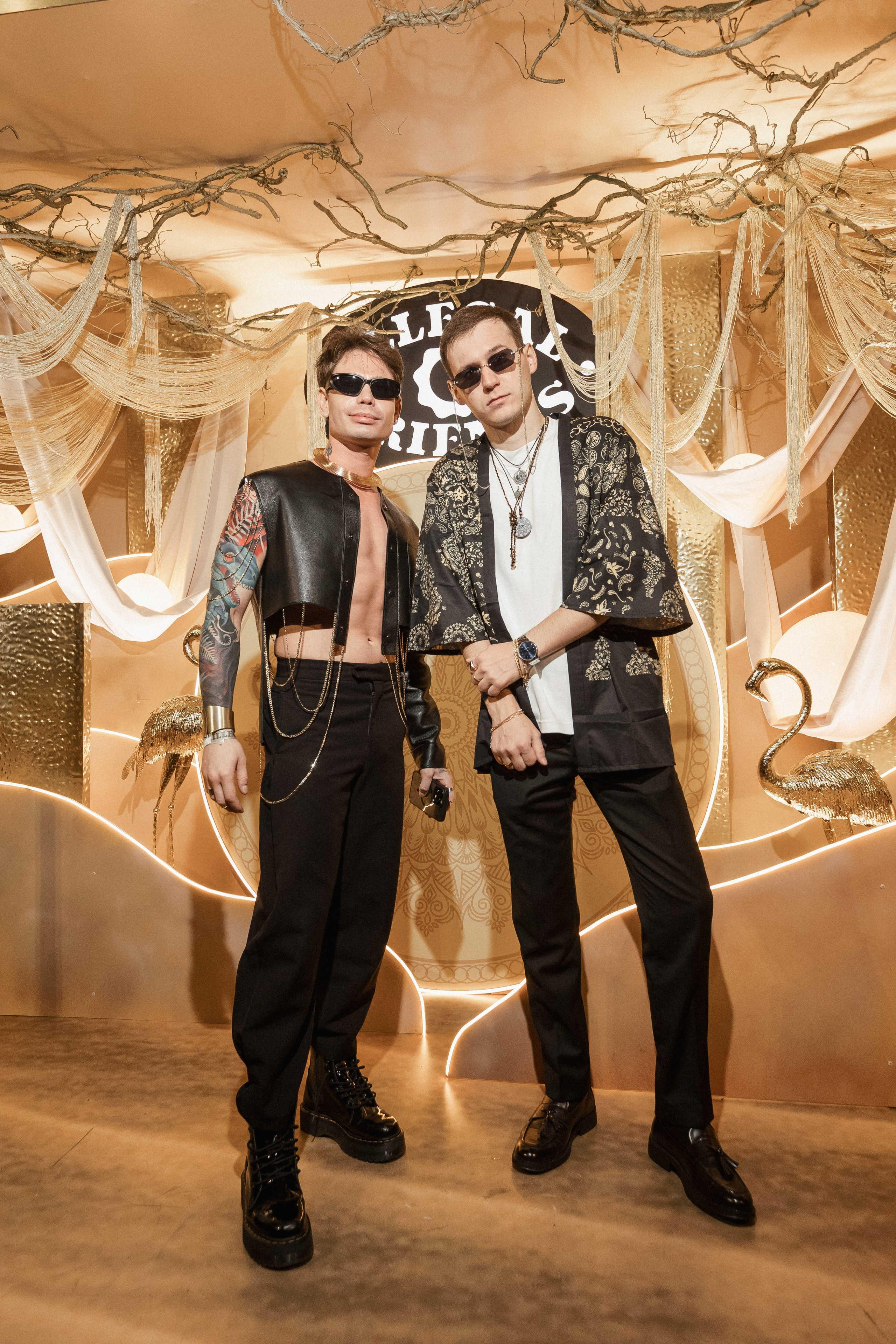 ILLEGAL FRIENDS — MIRAGE [PART I]. СВОИ. ФОТООТЧЕТЫ-СОБЫТИЯ-МЕСТА