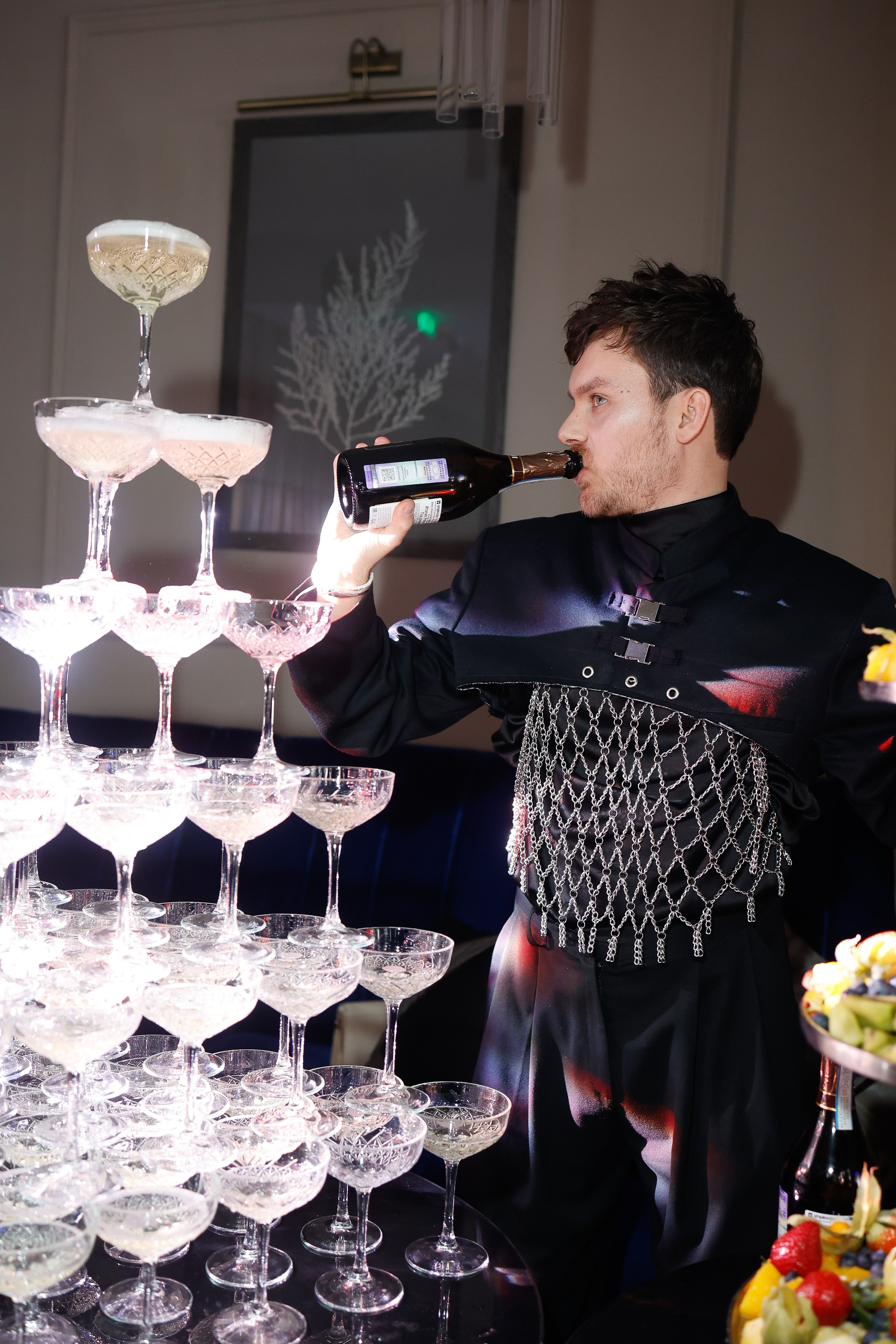 СЕРГЕЙ СУХОВ. Nikolskayasecular