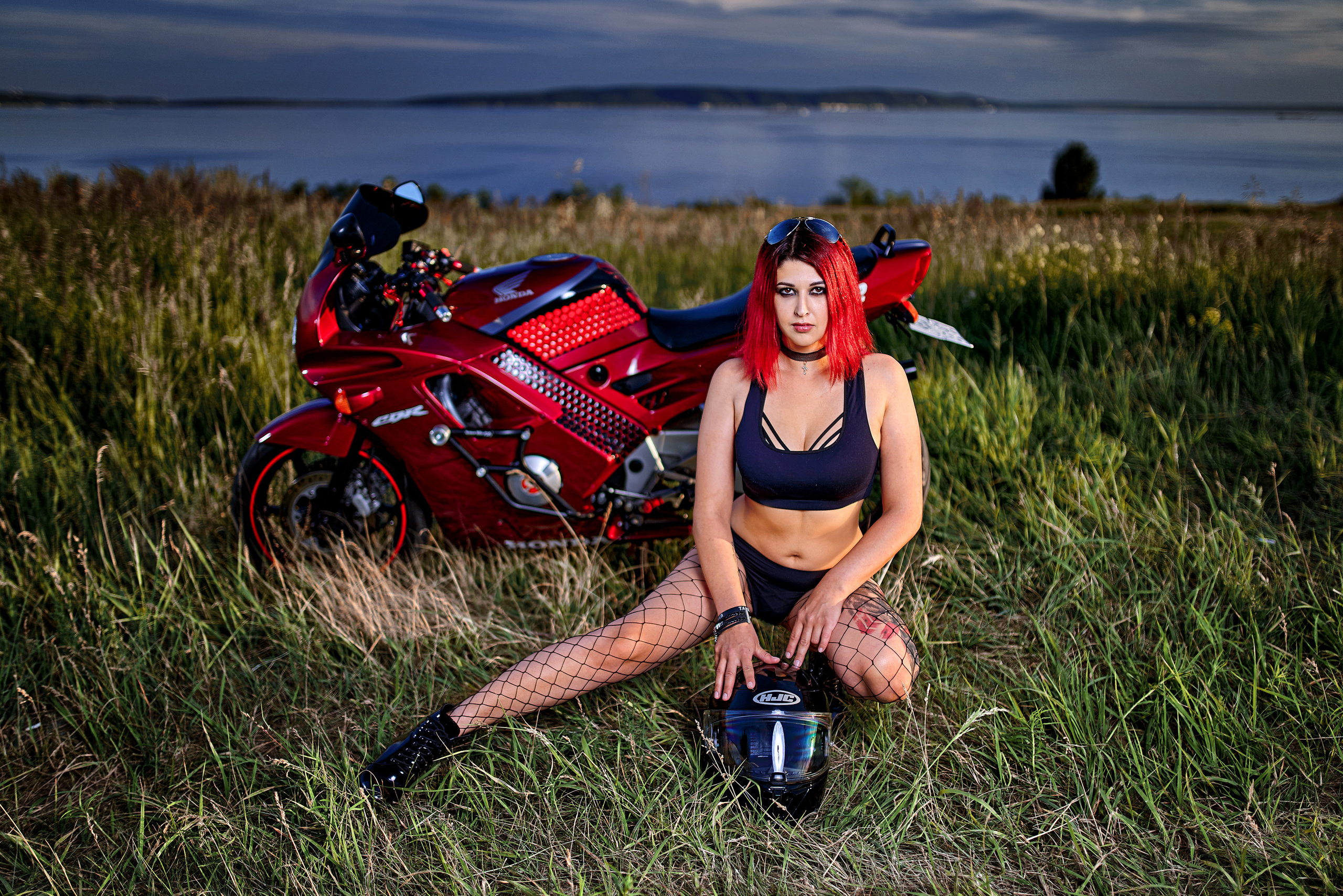 Таня с мотоциклом. Фотограф в Тольятти Вячеслав Цуркан