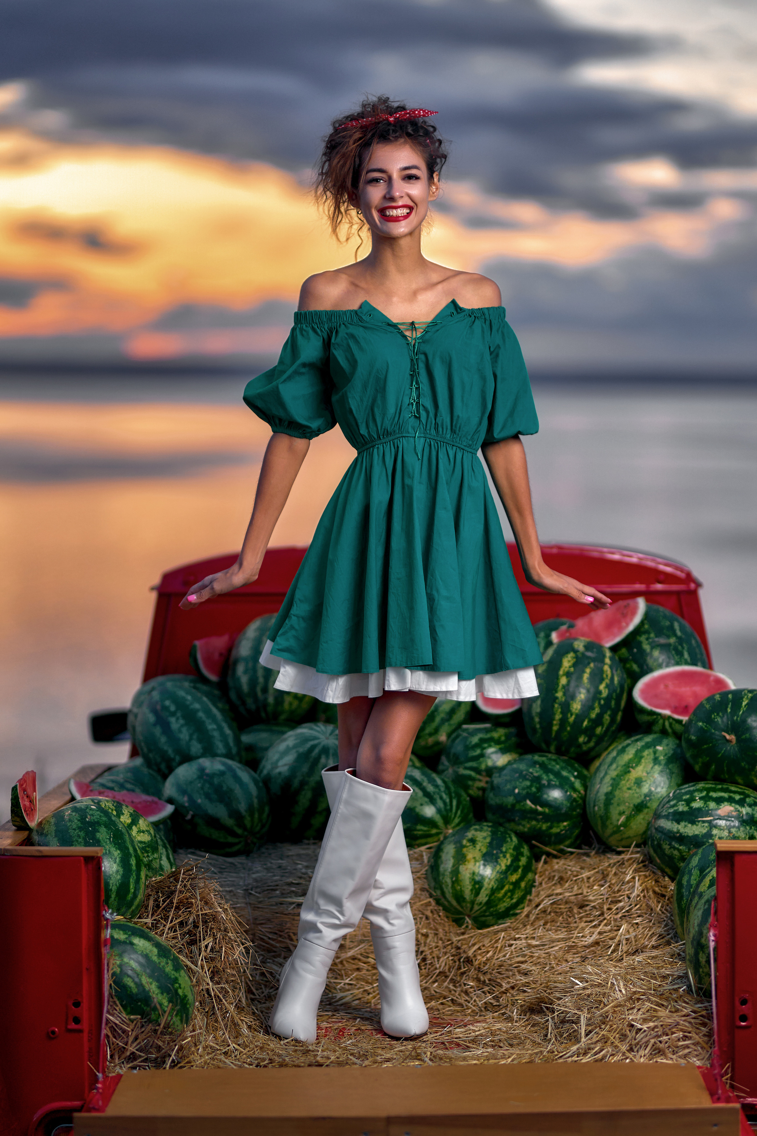 Полина на арбузах. Фотограф в Тольятти Вячеслав Цуркан