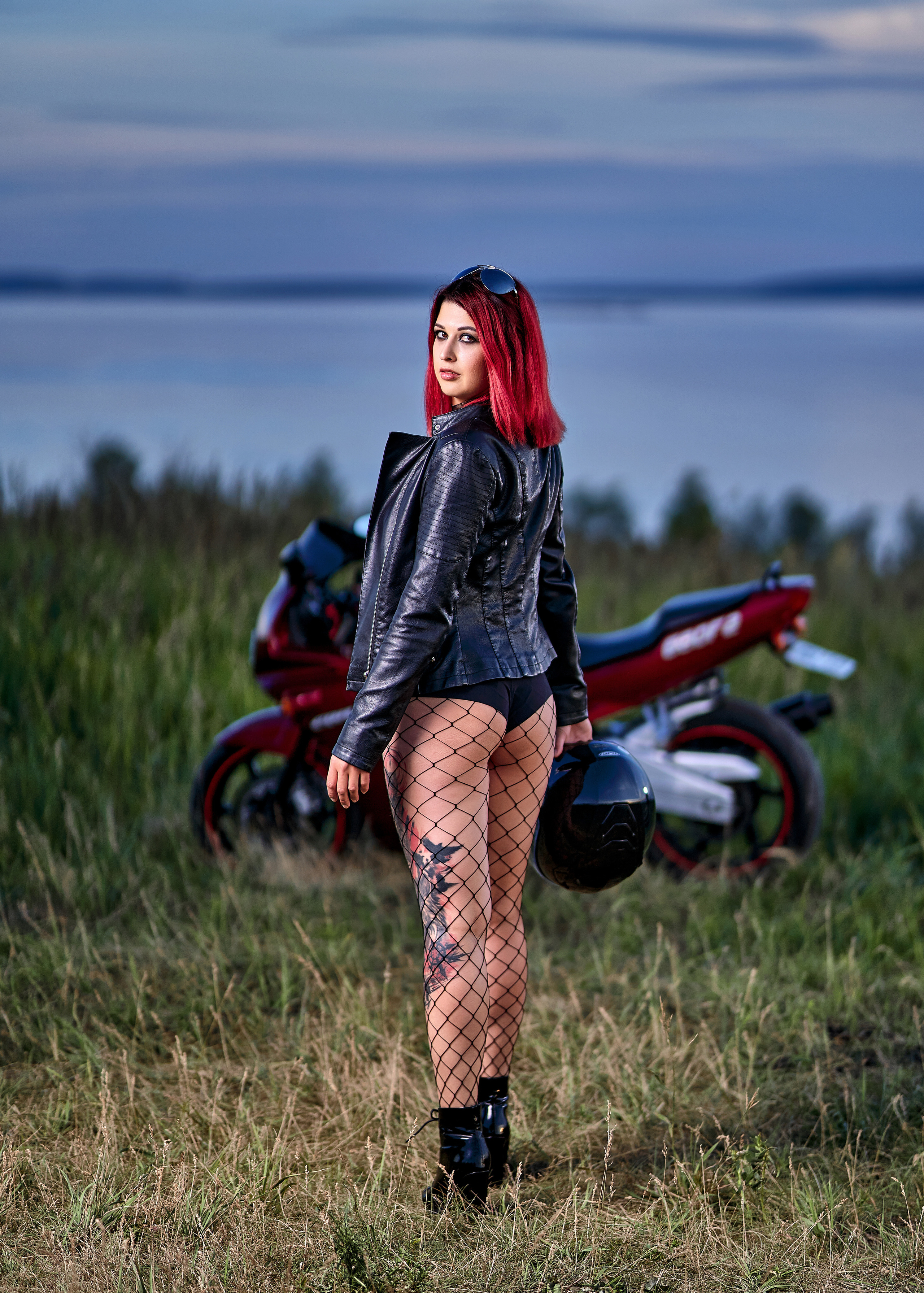 Таня с мотоциклом. Фотограф в Тольятти Вячеслав Цуркан