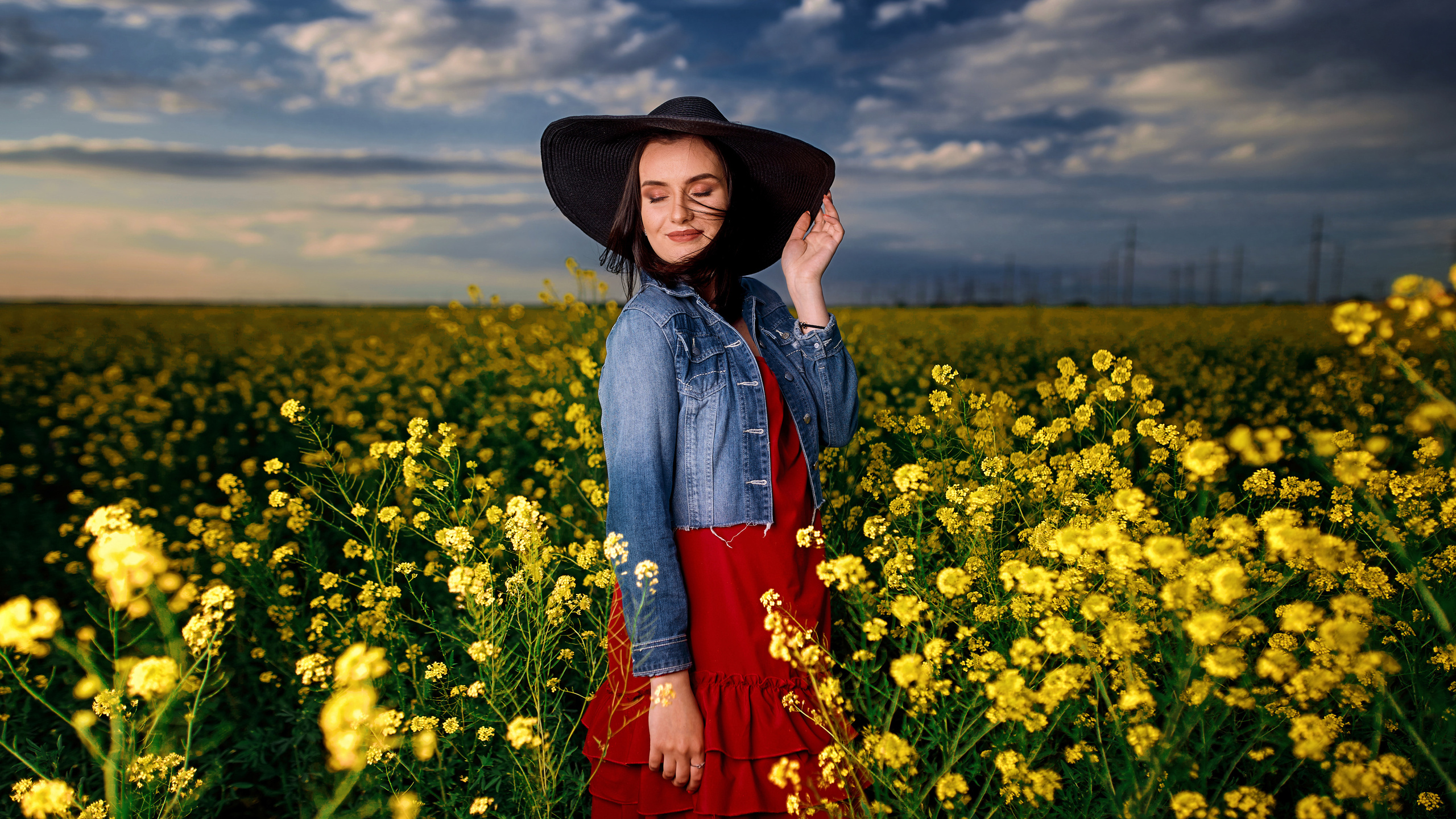 Настя в цветах. Фотограф в Тольятти Вячеслав Цуркан