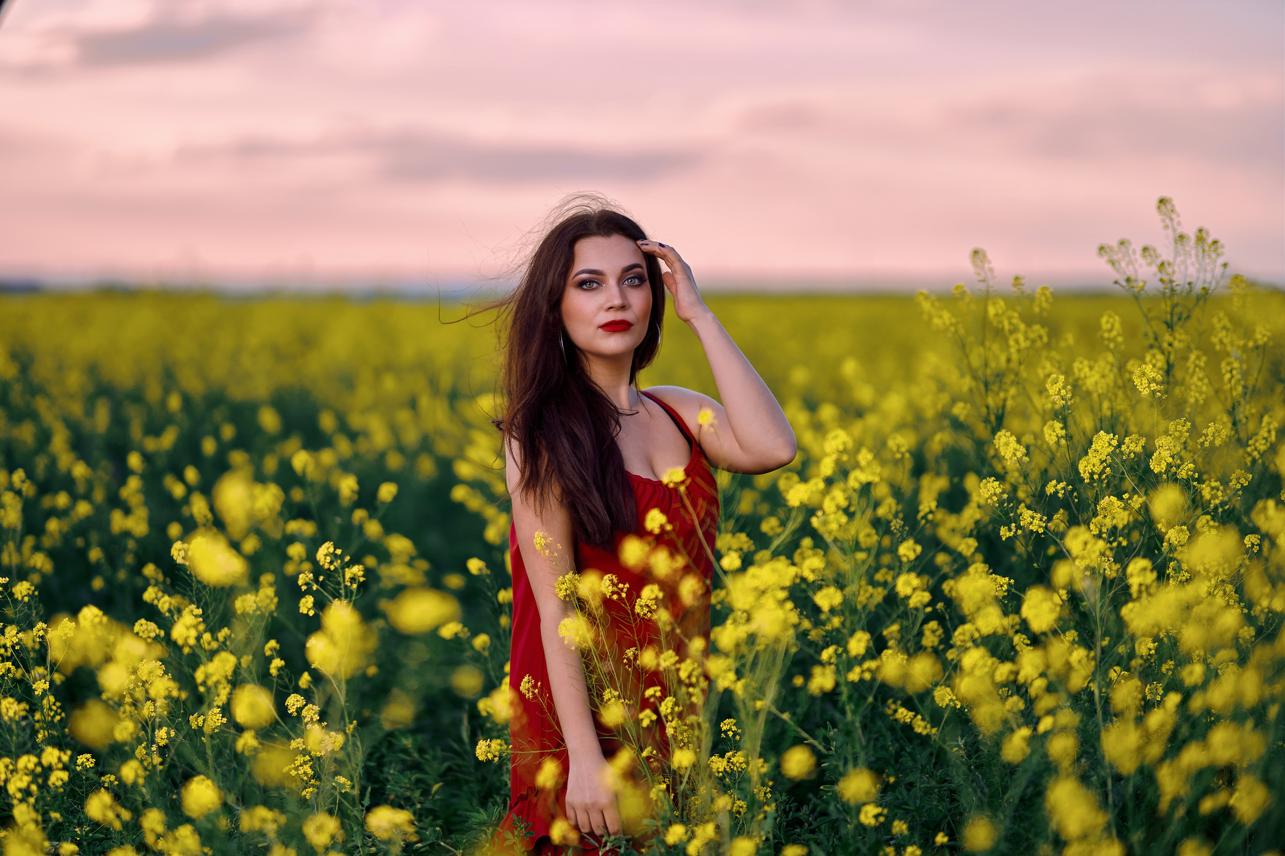 Катя в цветах. Фотограф в Тольятти Вячеслав Цуркан