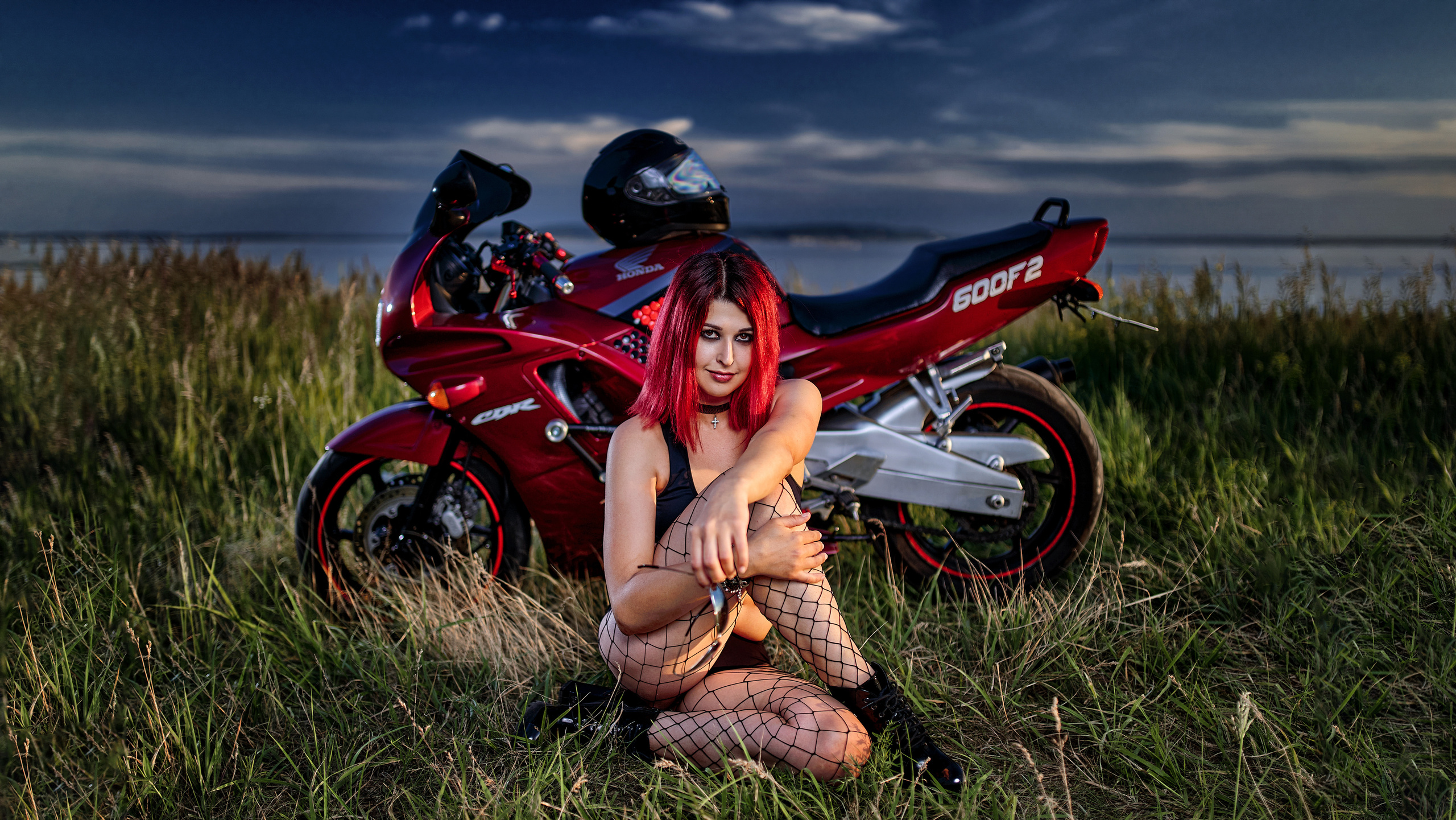 Таня с мотоциклом. Фотограф в Тольятти Вячеслав Цуркан