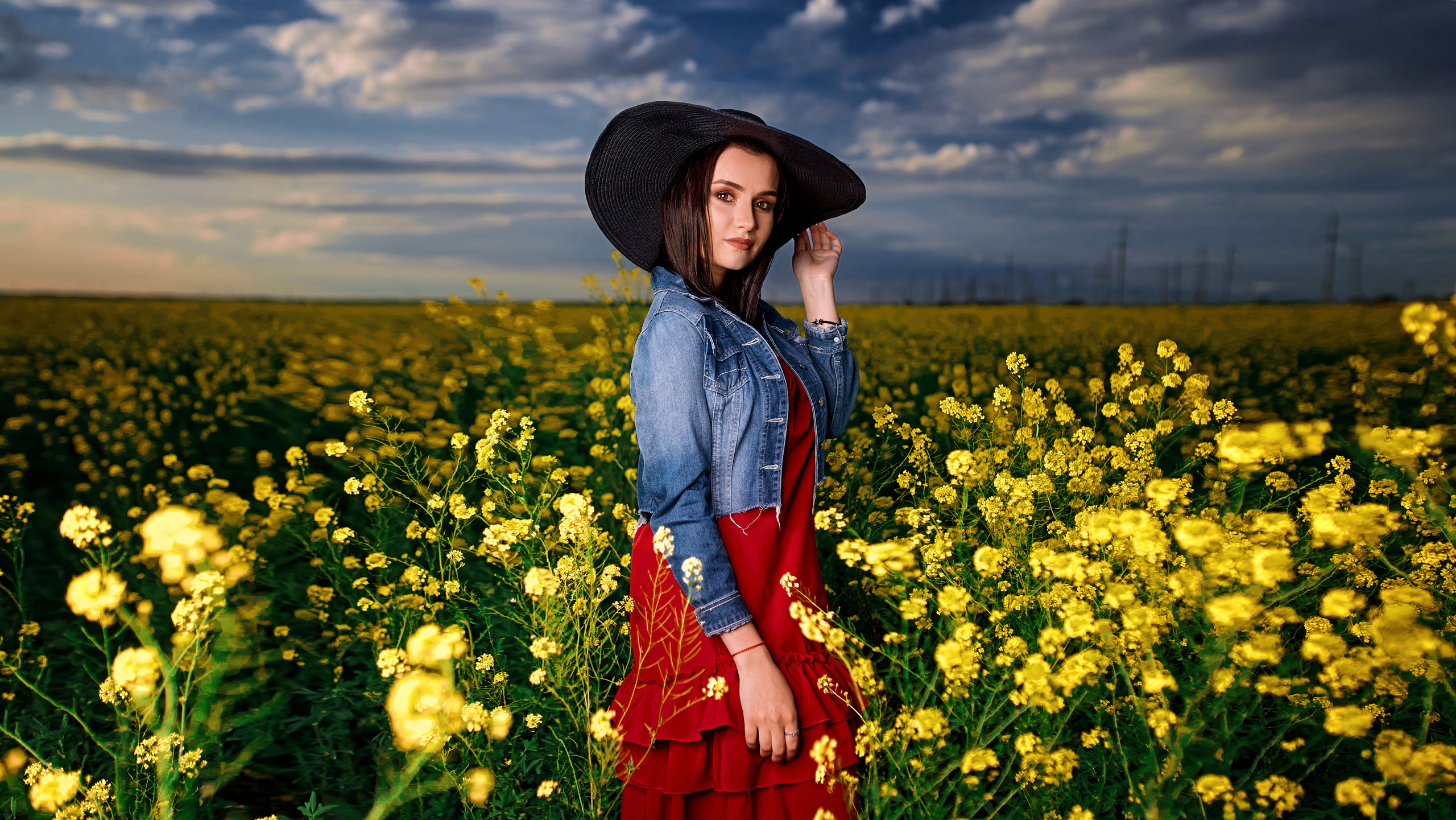 Настя в цветах. Фотограф в Тольятти Вячеслав Цуркан