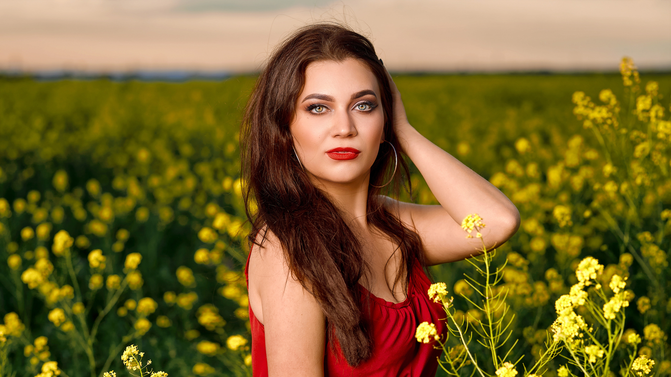 Катя в цветах. Фотограф в Тольятти Вячеслав Цуркан