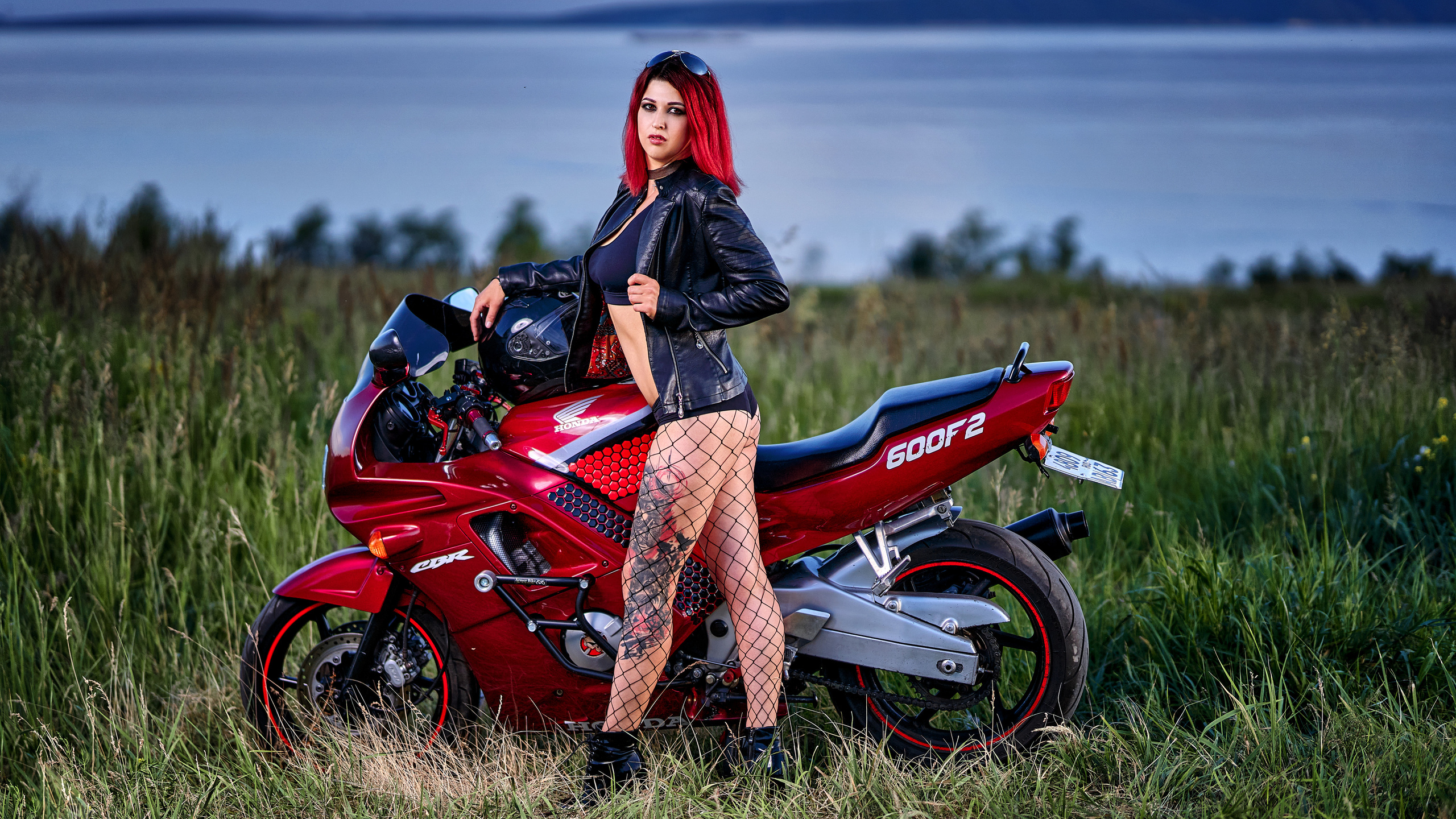 Таня с мотоциклом. Фотограф в Тольятти Вячеслав Цуркан