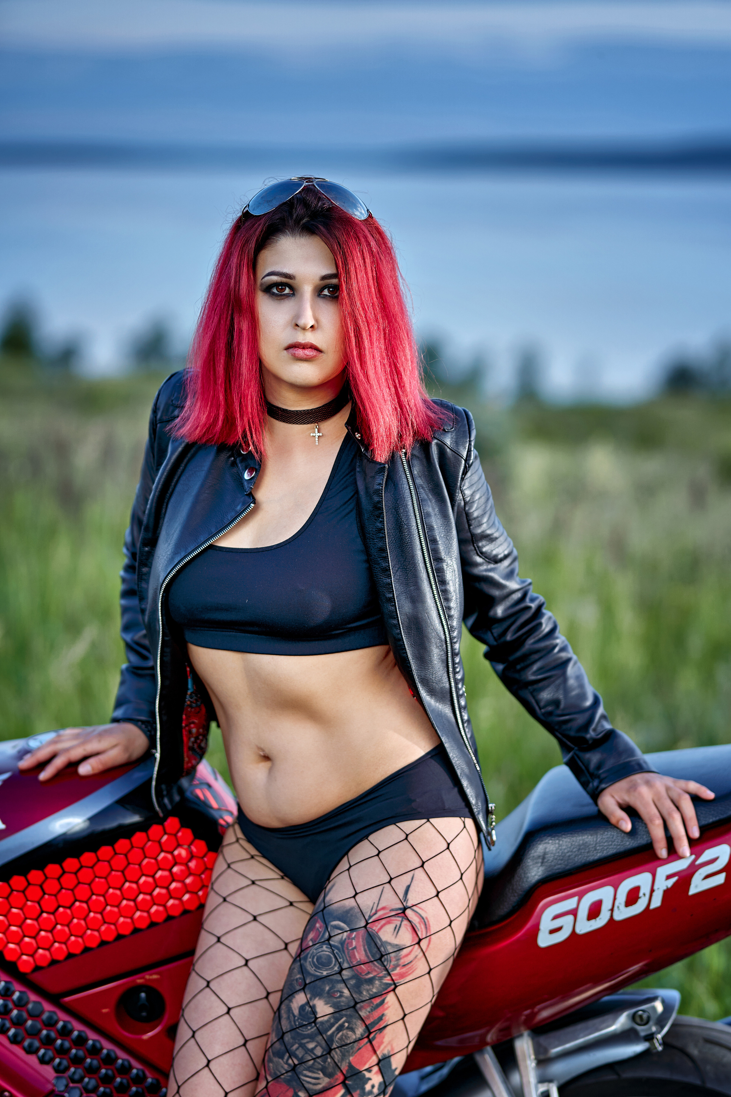 Таня с мотоциклом. Фотограф в Тольятти Вячеслав Цуркан