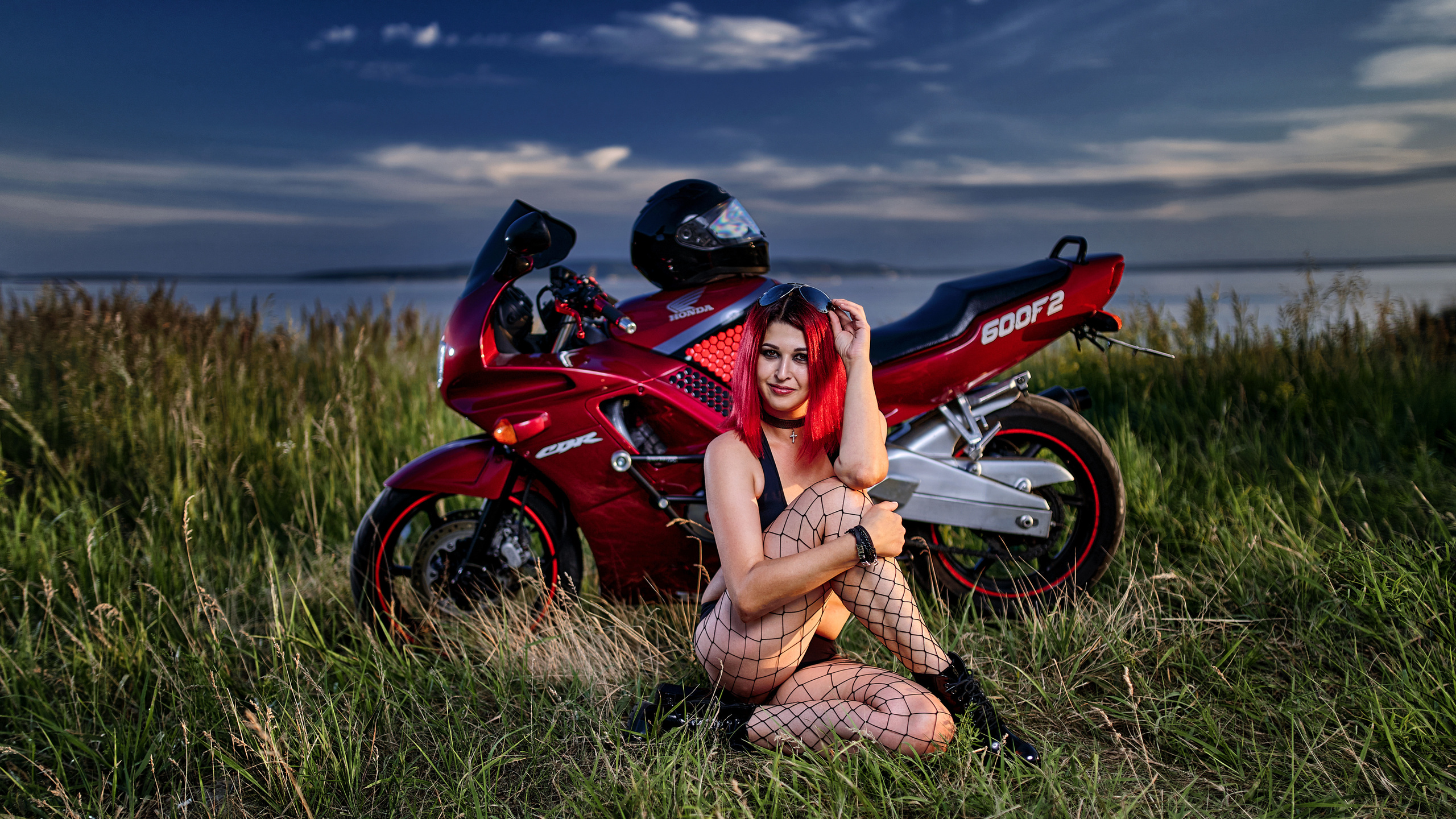 Таня с мотоциклом. Фотограф в Тольятти Вячеслав Цуркан