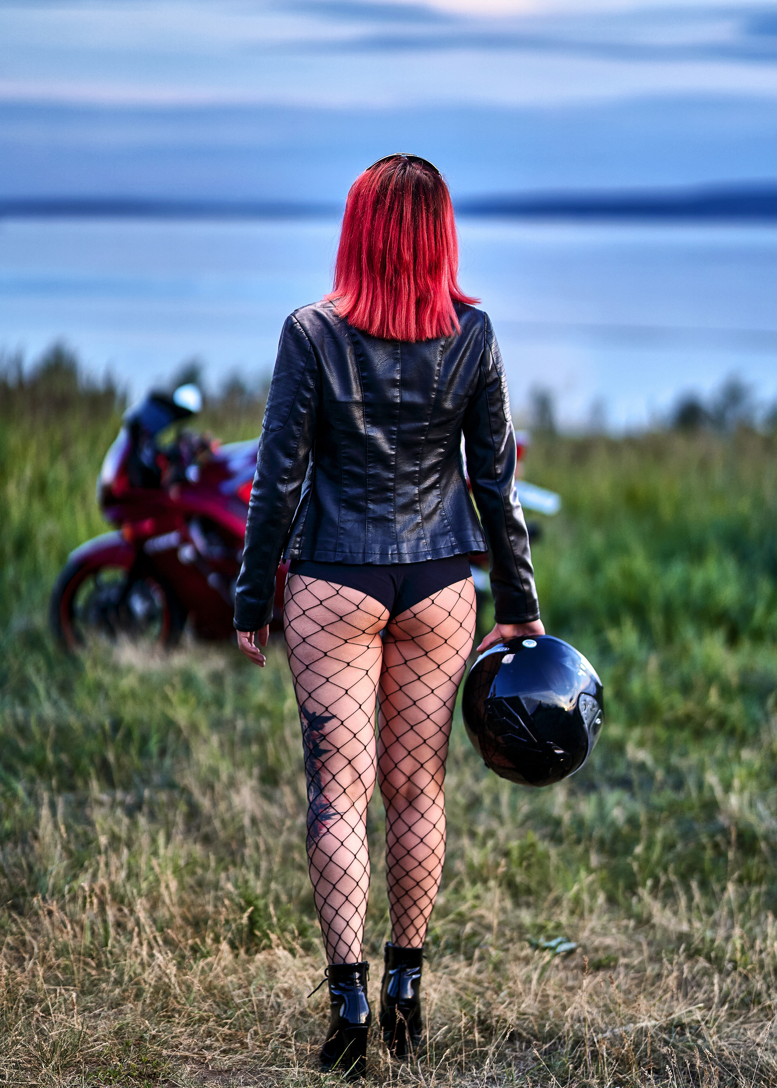 Таня с мотоциклом. Фотограф в Тольятти Вячеслав Цуркан