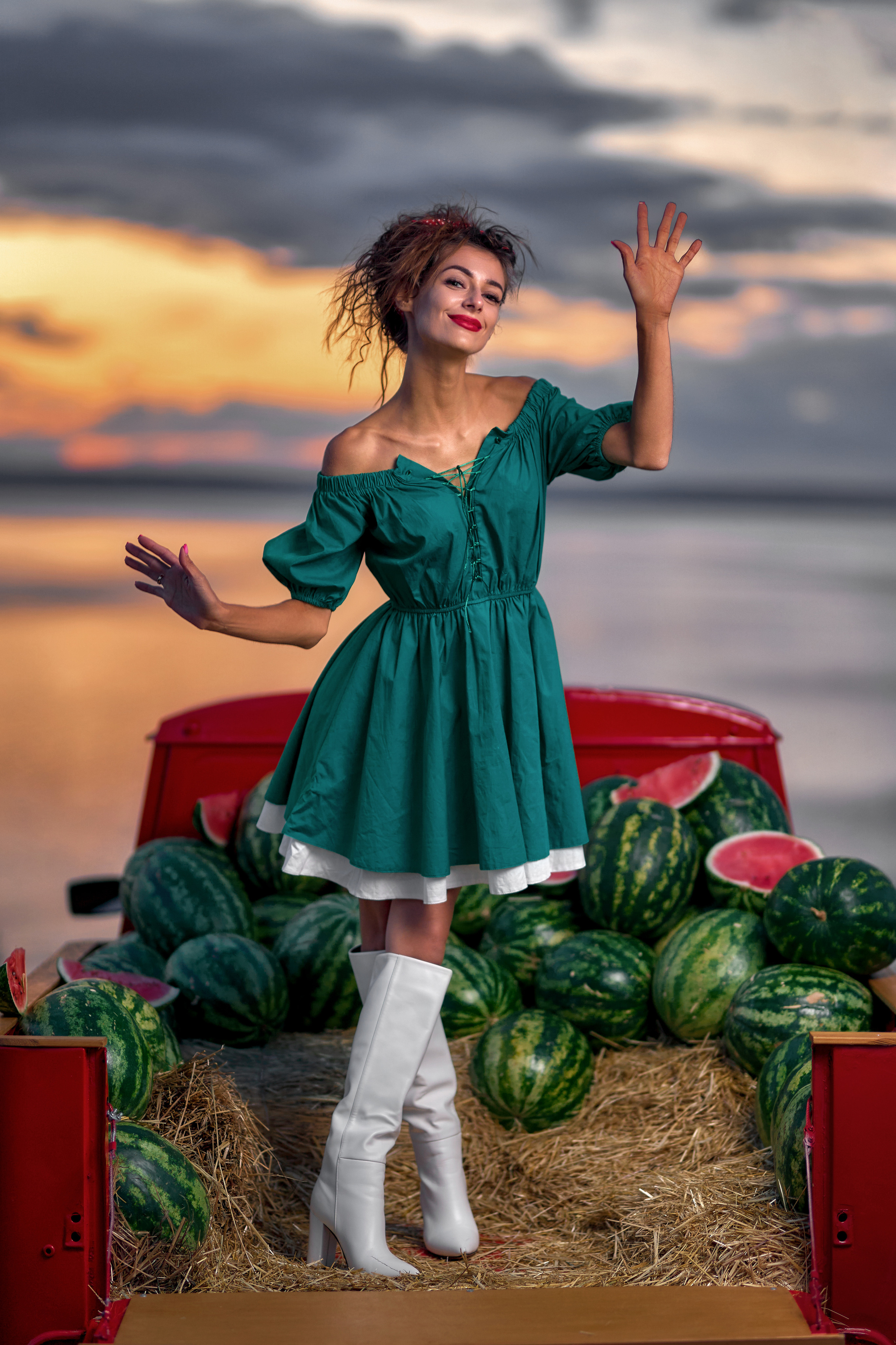 Полина на арбузах. Фотограф в Тольятти Вячеслав Цуркан