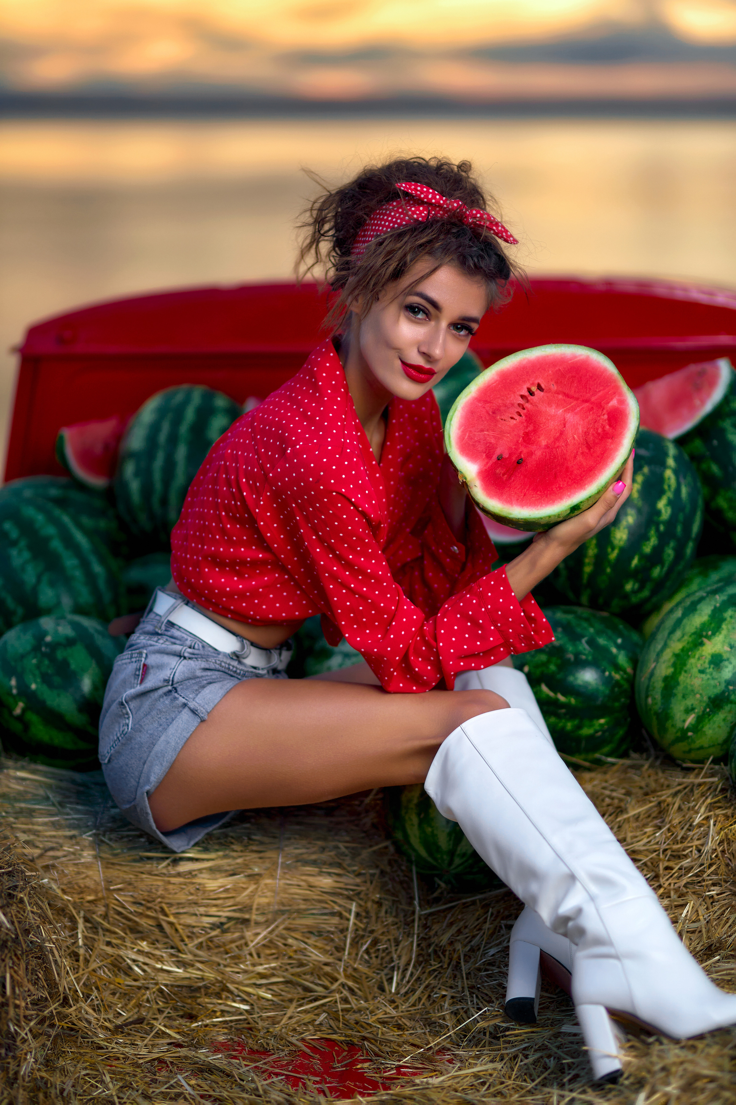 Полина на арбузах. Фотограф в Тольятти Вячеслав Цуркан