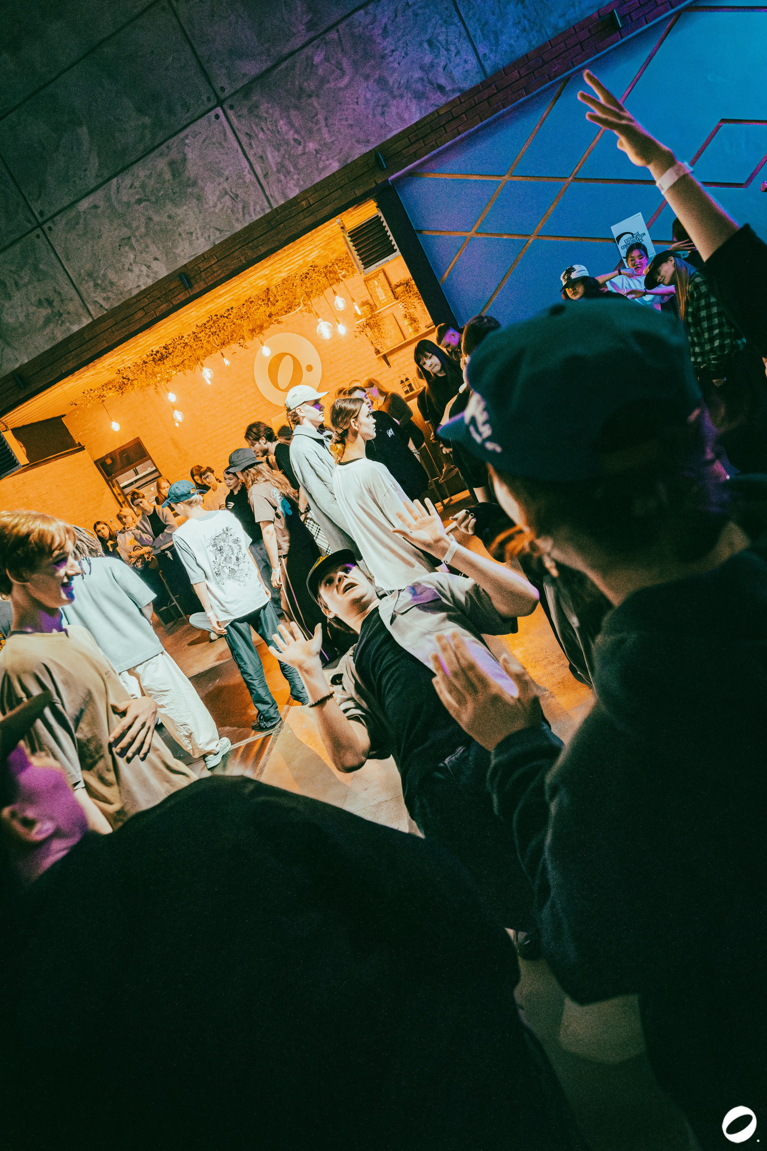 ODD.CLUB 04/04 (@youlovebu). Соня бу тебя сфоткала