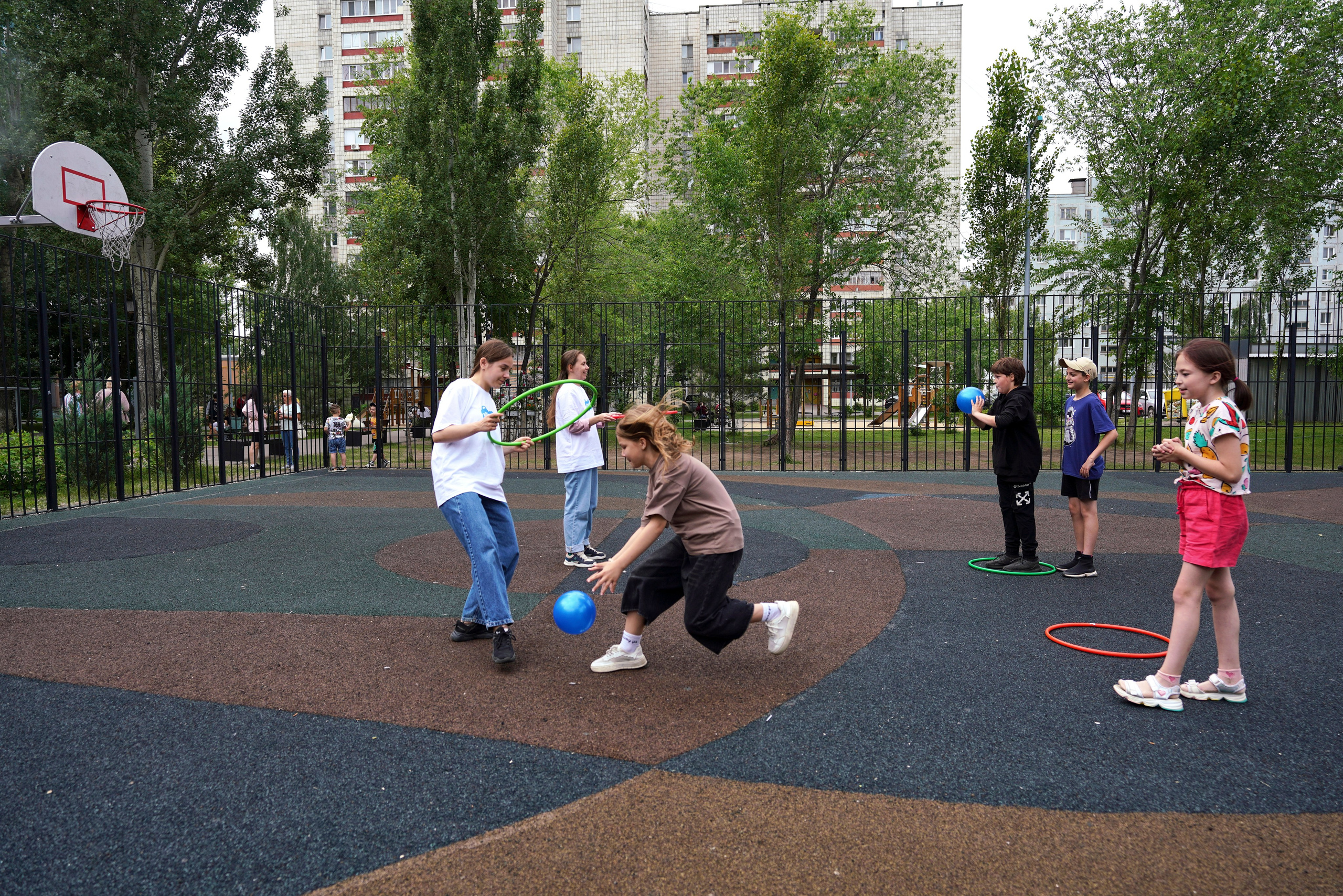 «Наш двор» ул. М.Чуйкова 25 Казань, 2025. Фотограф Казань